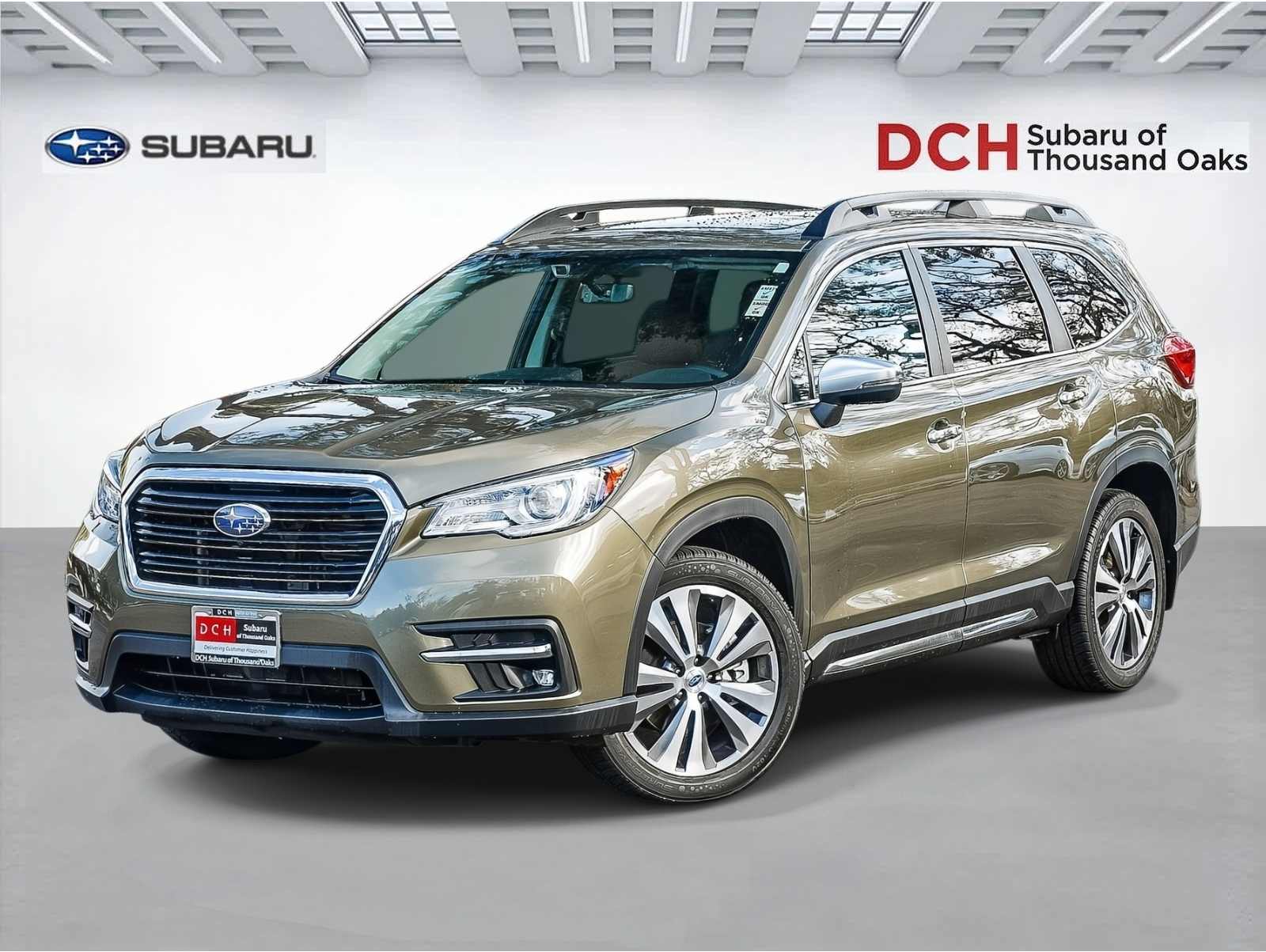 2022 Subaru Ascent Touring's photo