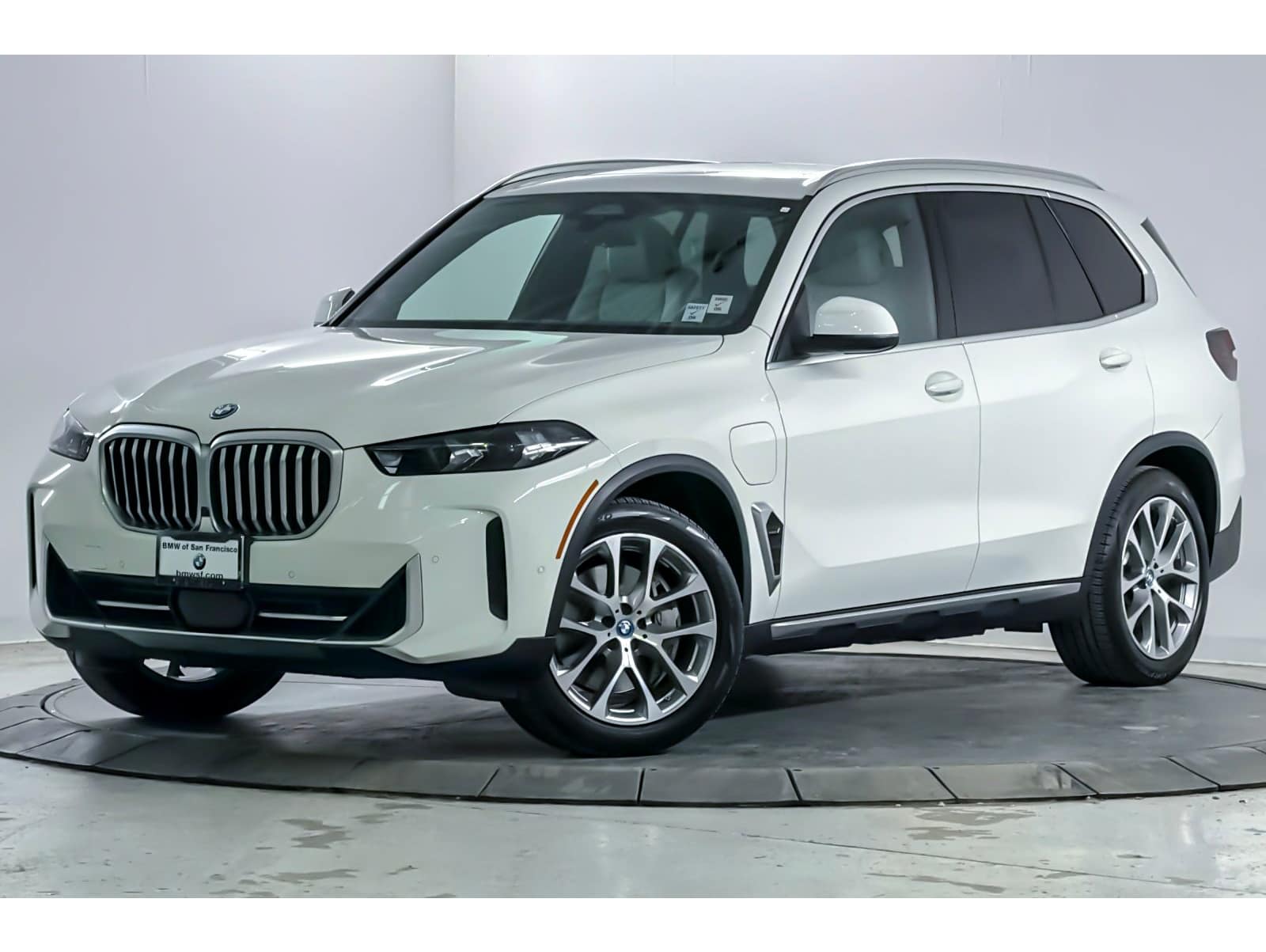 2024 BMW X5 50e