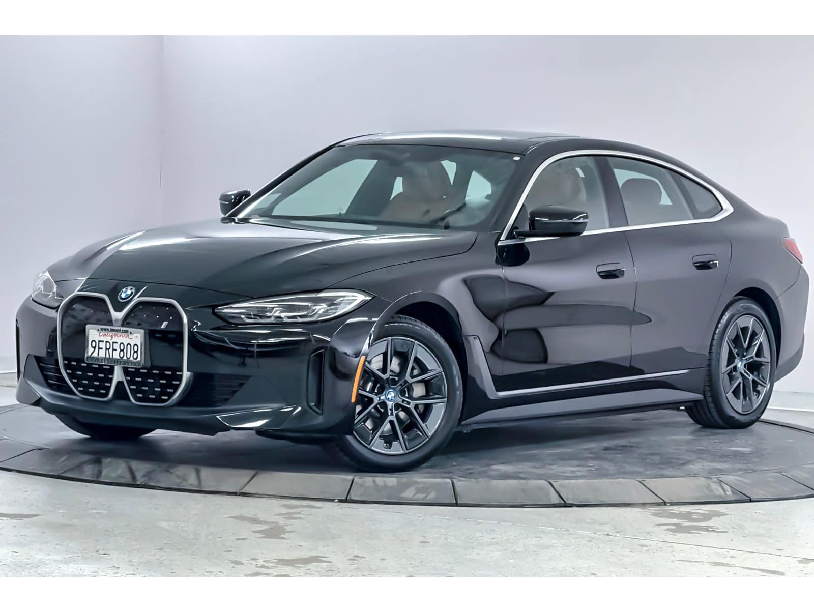 2023 BMW i4 35
