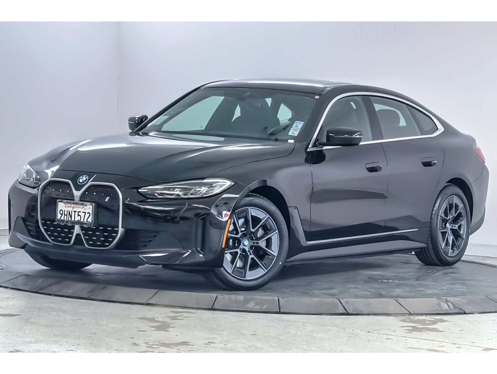2023 BMW i4 35