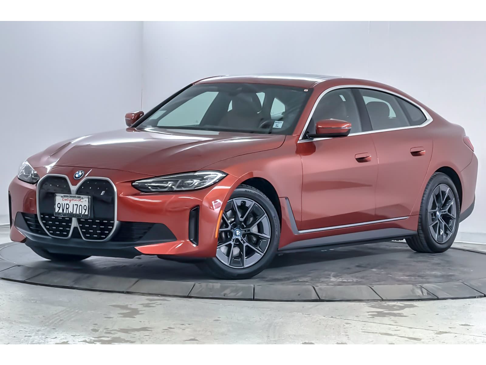 2023 BMW i4 40