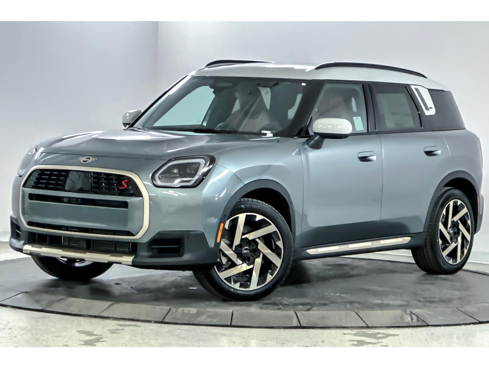 2026 MINI Countryman S's photo