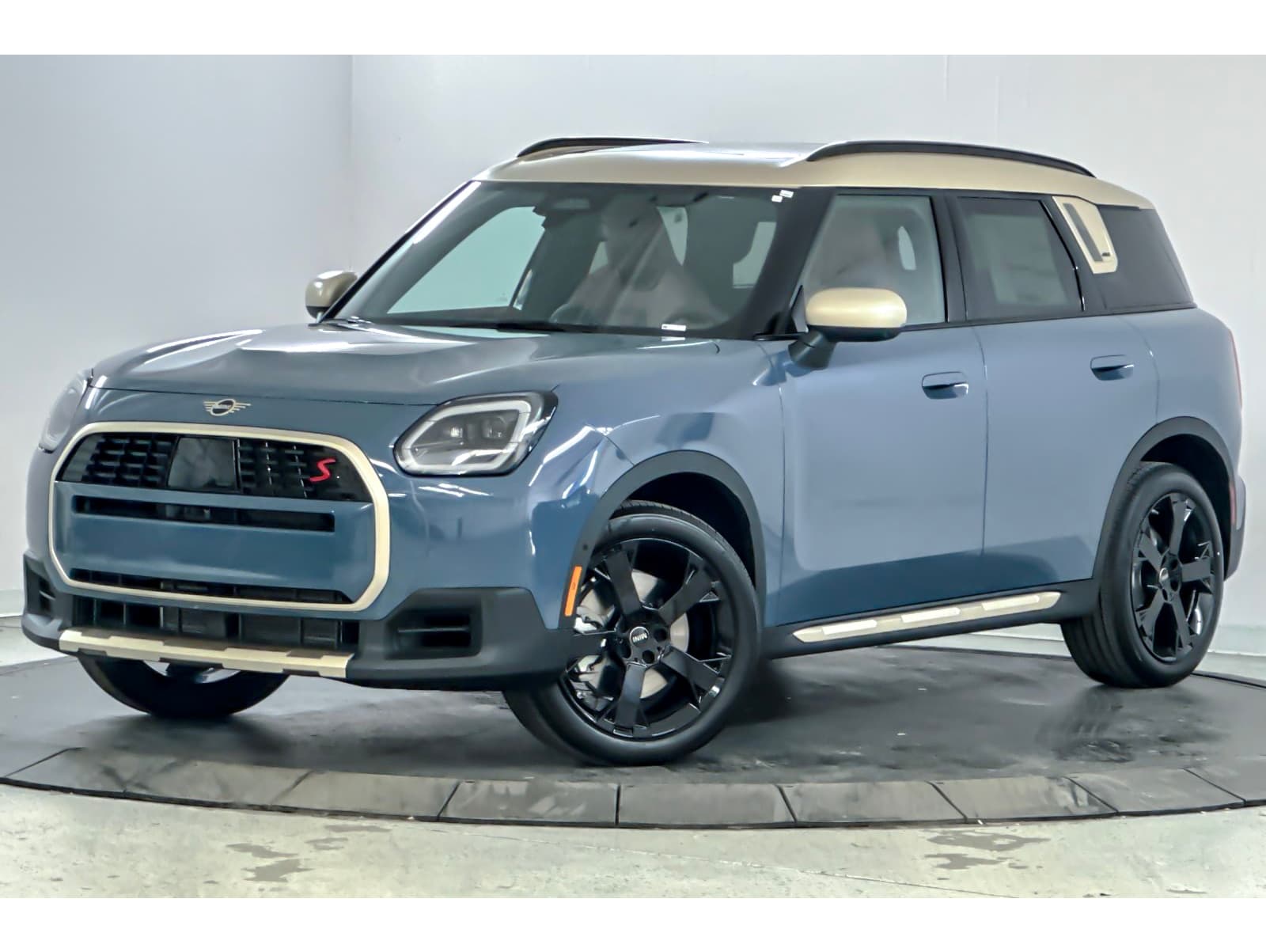 2026 MINI Countryman S's photo