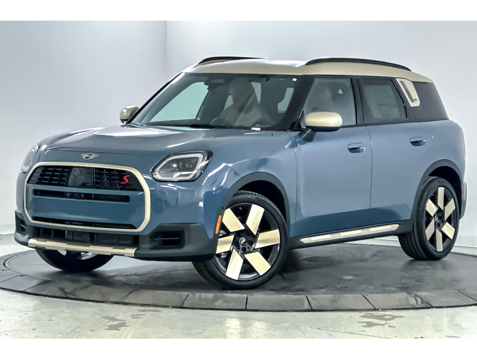 2026 MINI Countryman S's photo
