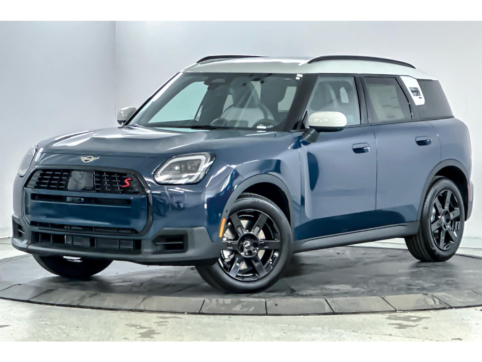2026 MINI Countryman S's photo