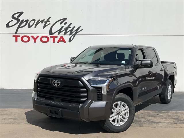 2025 Toyota Tundra SR5's photo