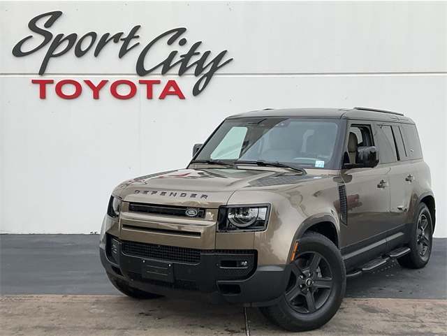 2023 Land Rover Defender S's photo