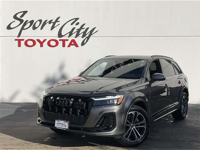 2025 Audi Q7 Premium Plus's photo