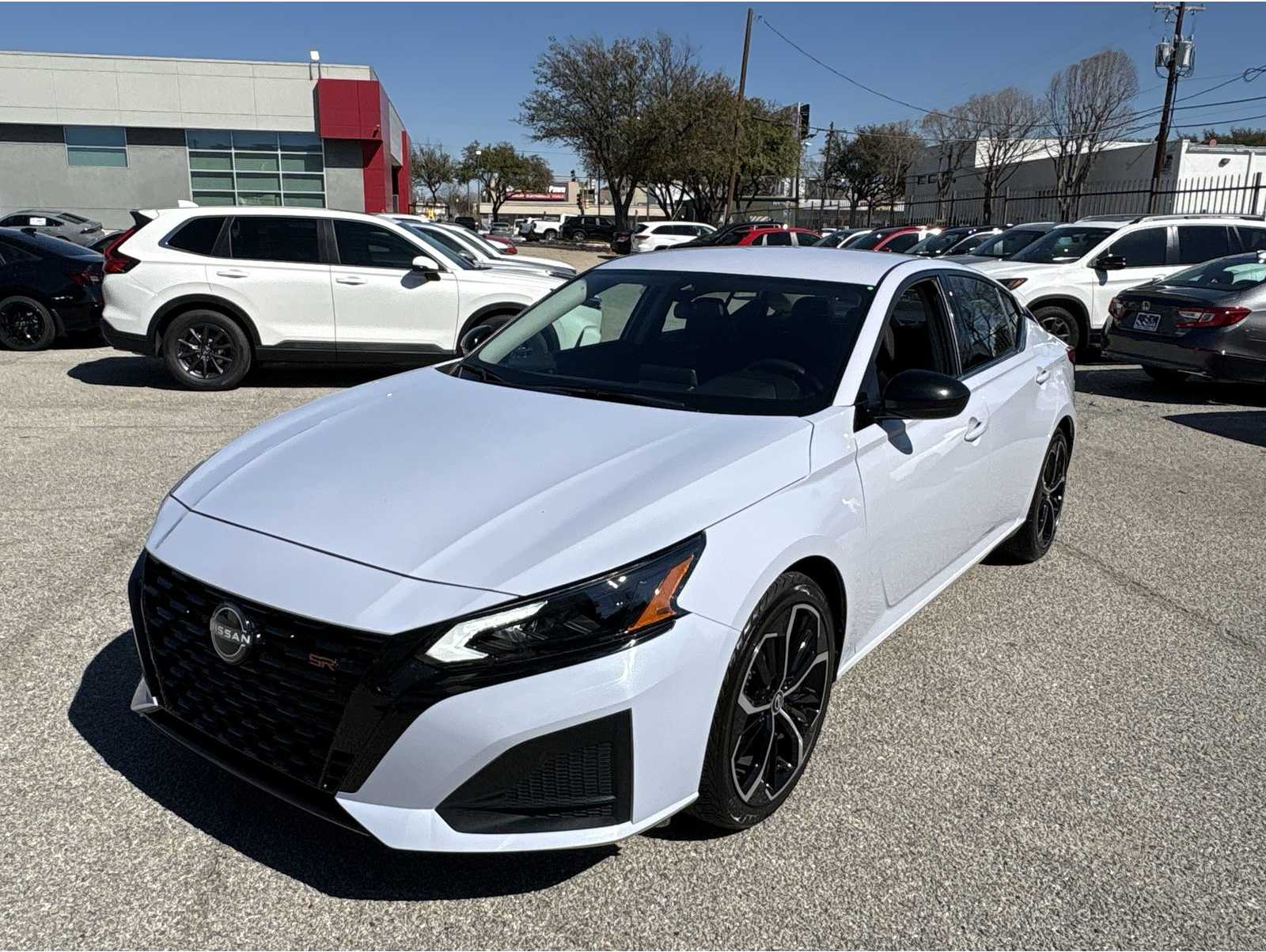 2024 Nissan Altima SR