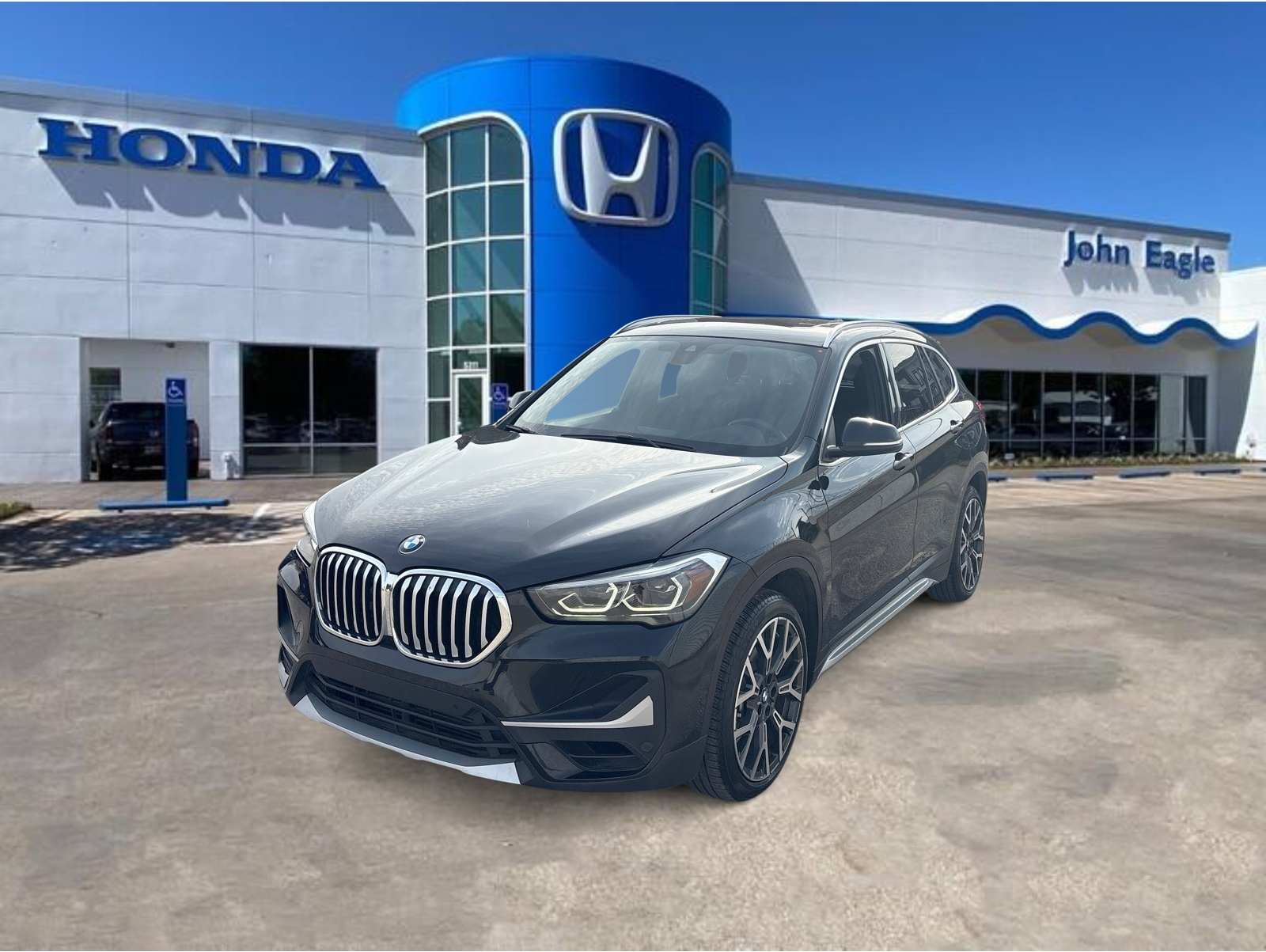 2021 BMW X1 28i's photo