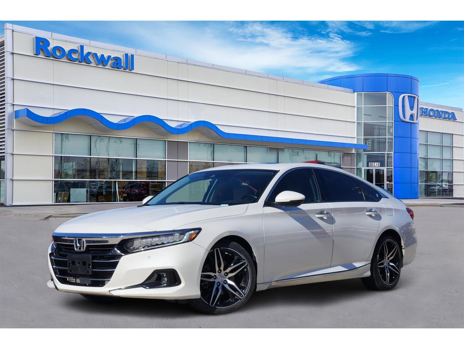 2022 Honda Accord Touring's photo