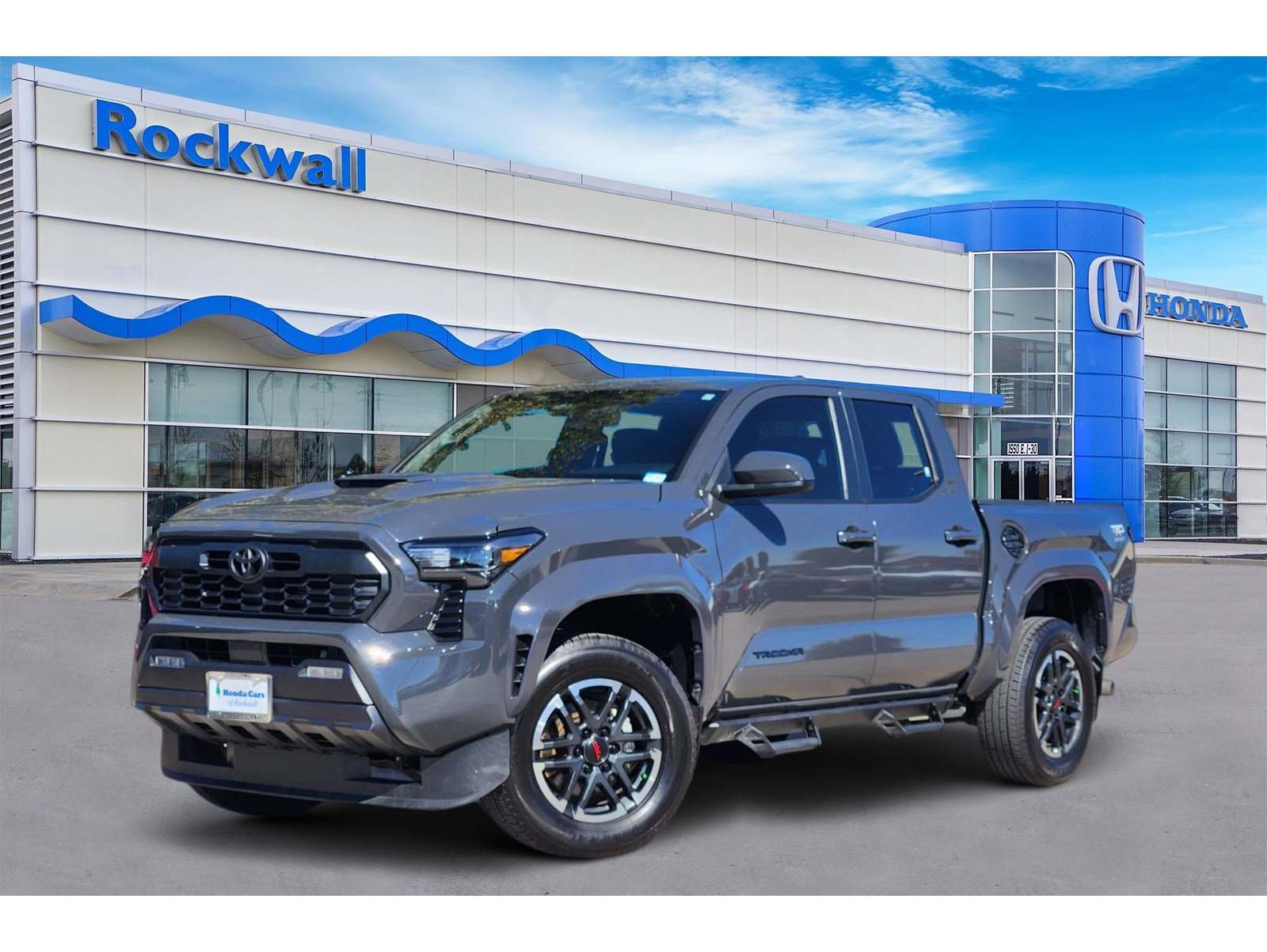 2024 Toyota Tacoma TRD Sport's photo