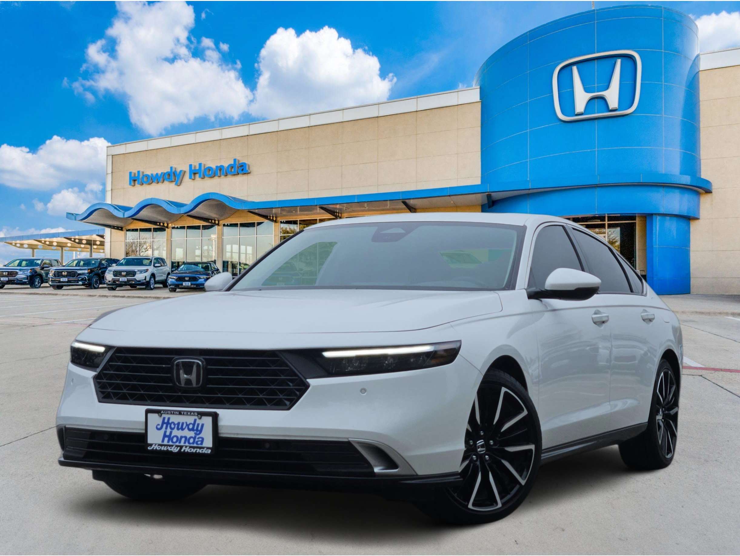 2024 Honda Accord Hybrid Touring's photo