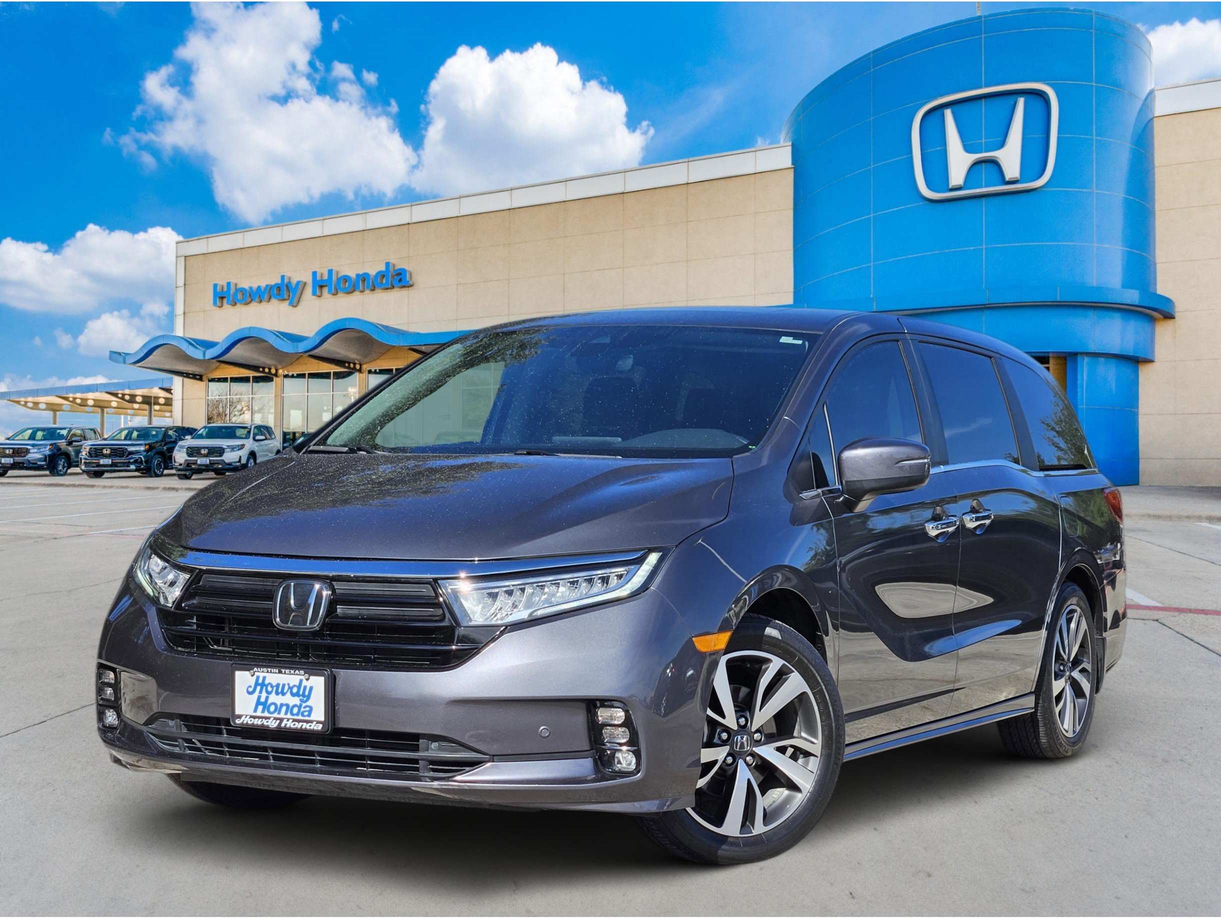2023 Honda Odyssey Touring's photo