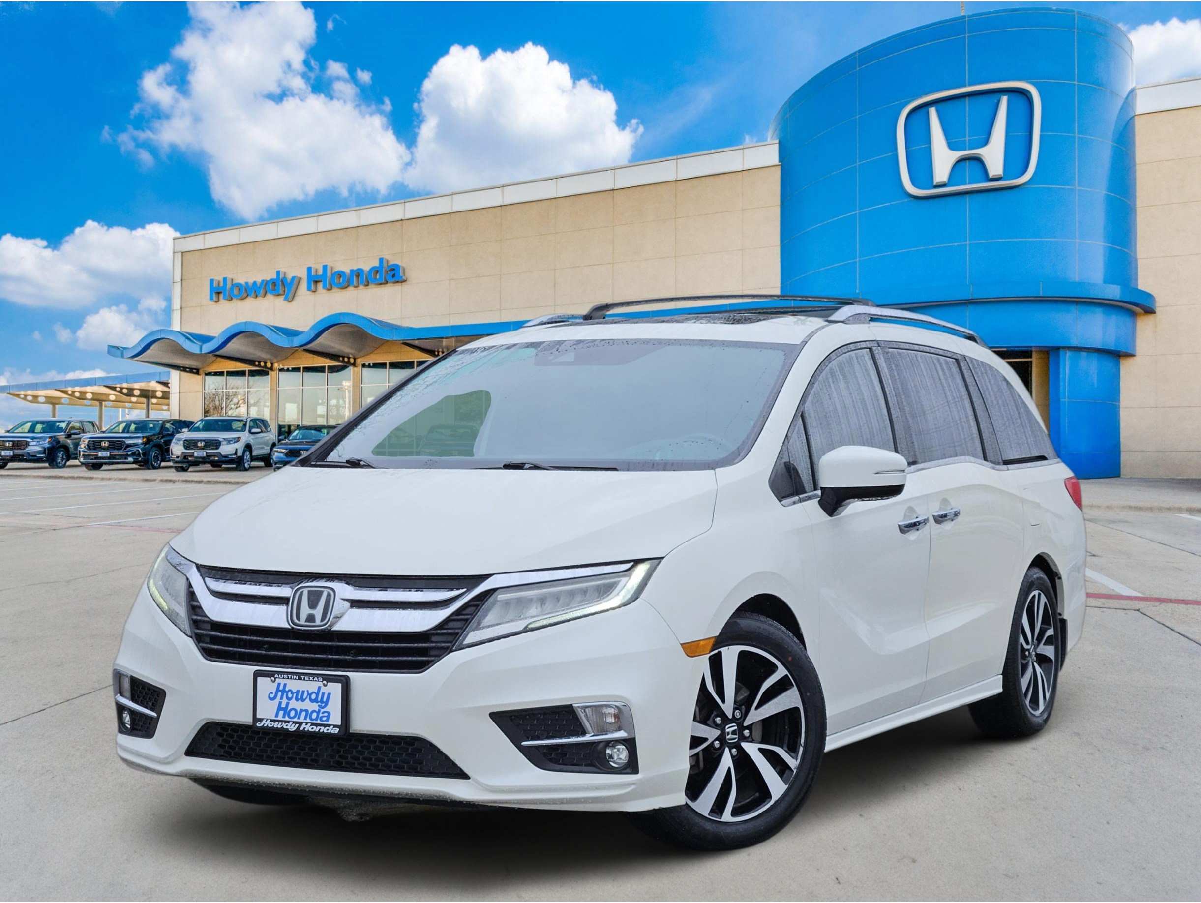 2018 Honda Odyssey Elite's photo