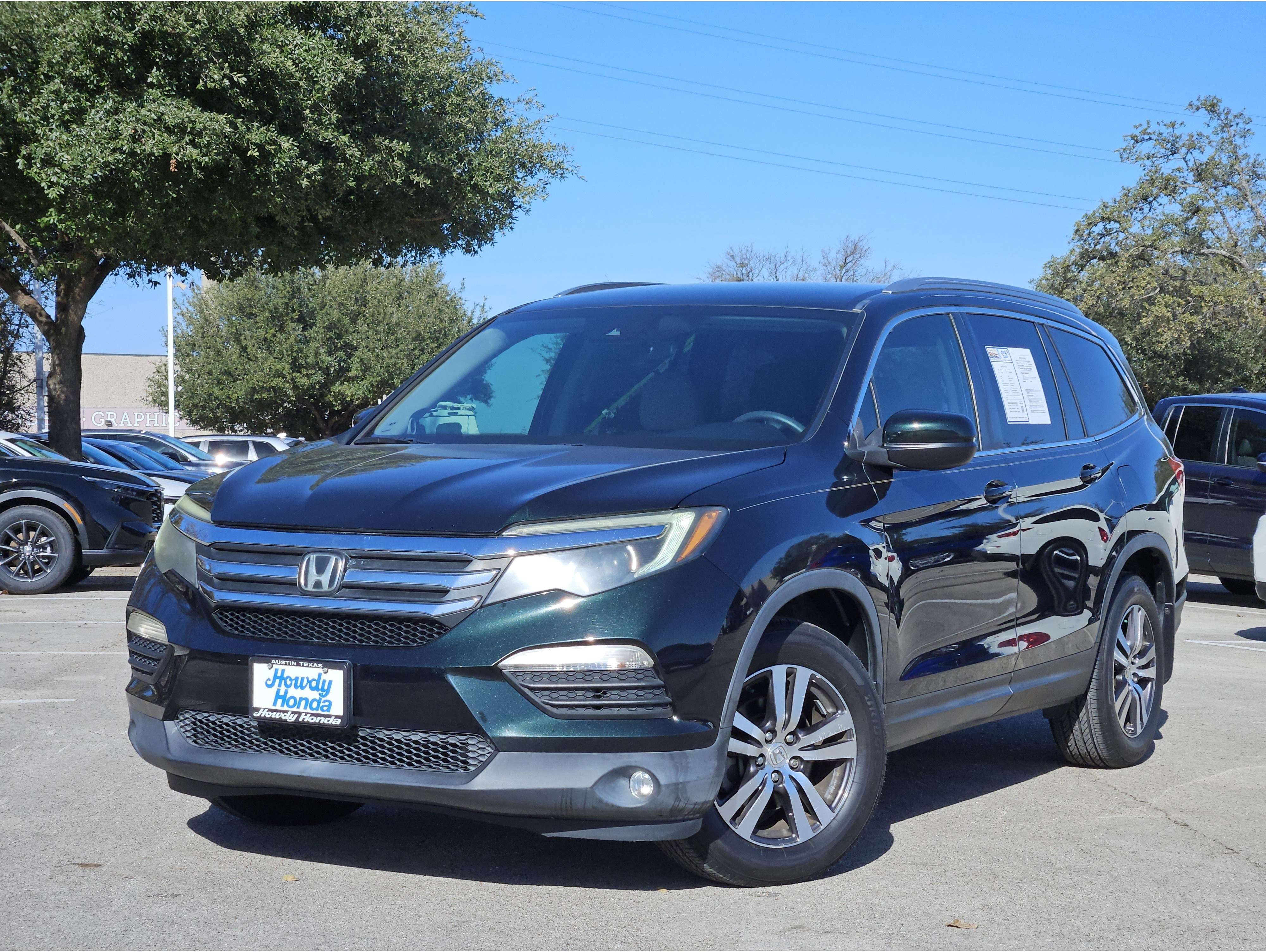 2016 Honda Pilot EX's photo