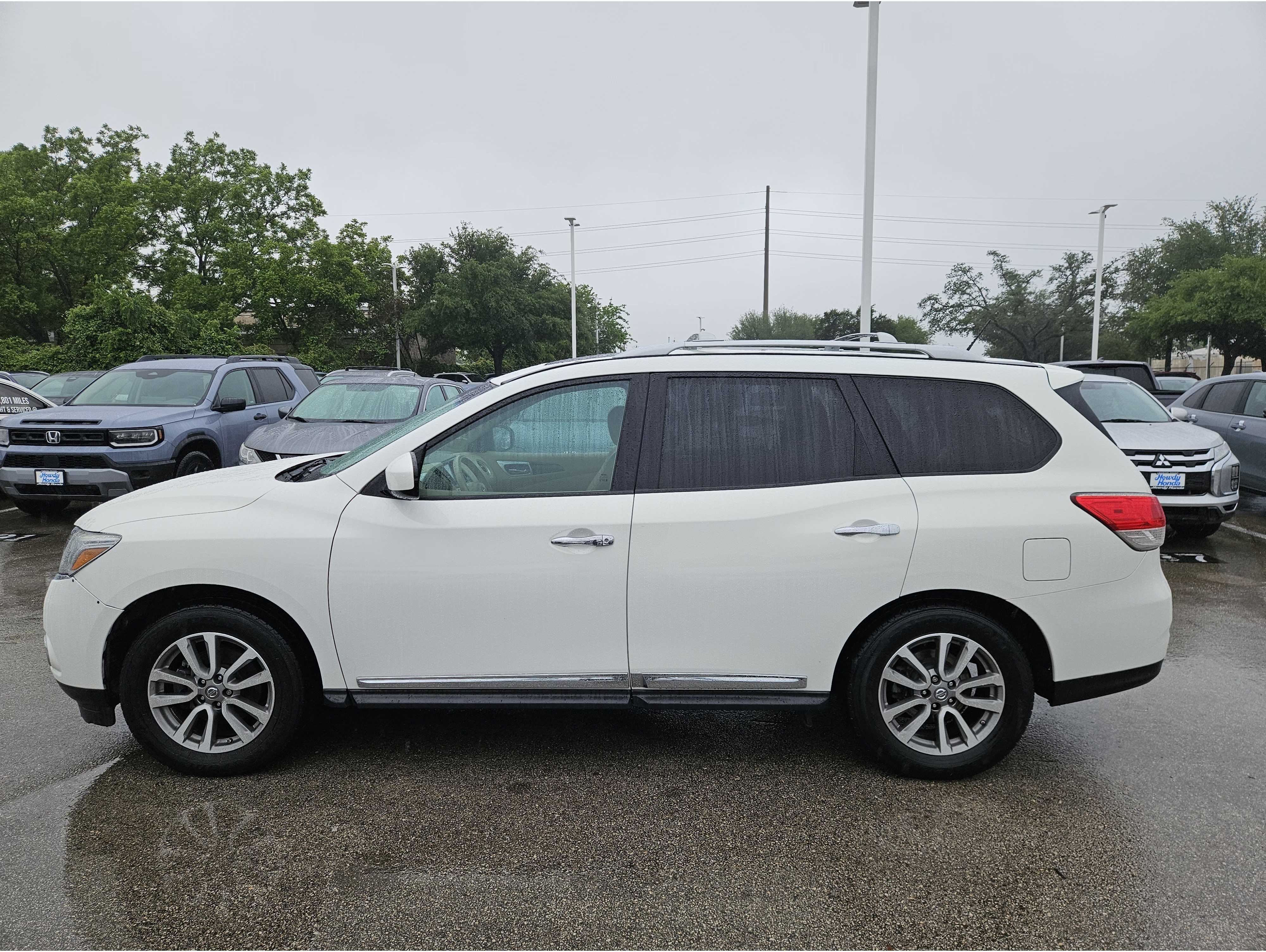 2014 Nissan Pathfinder SL