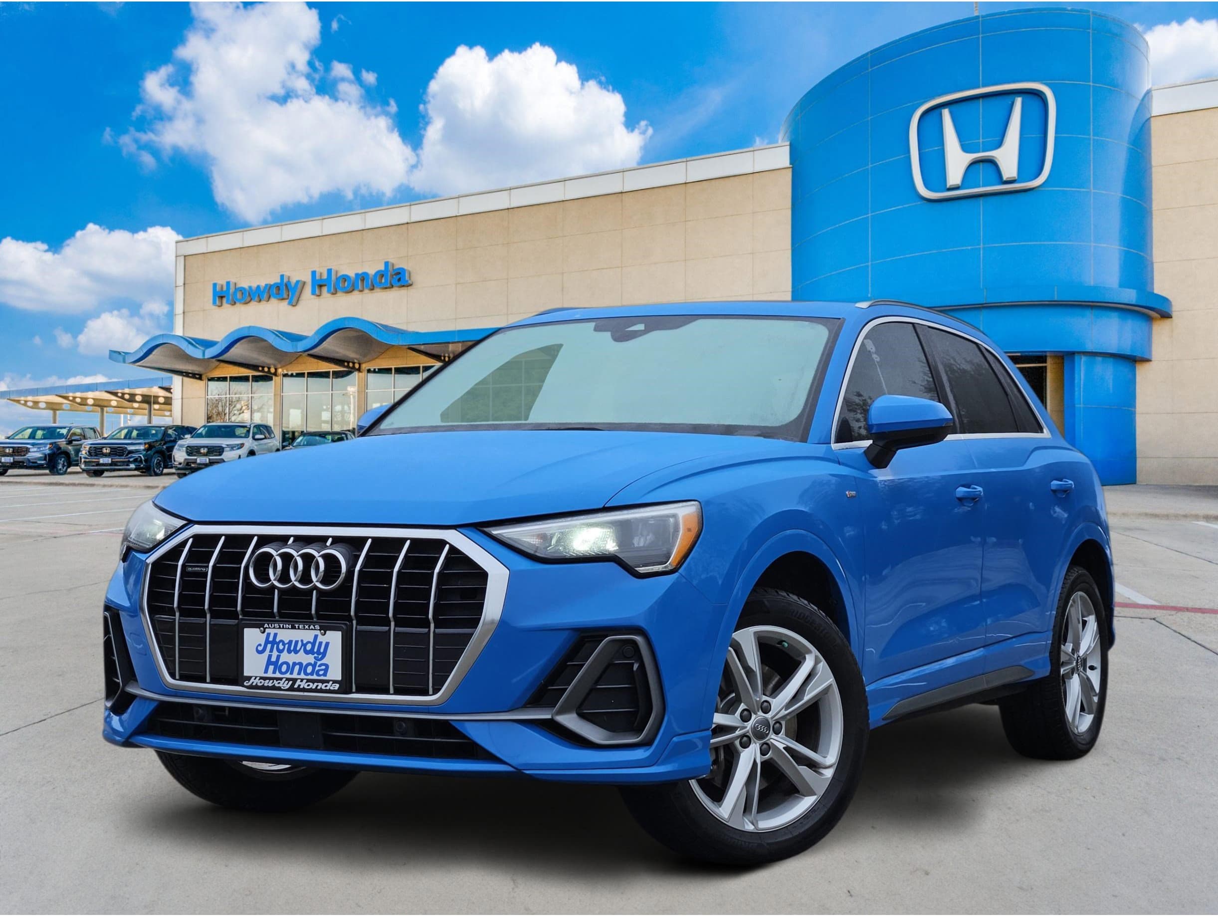 2020 Audi Q3 S Line Premium's photo