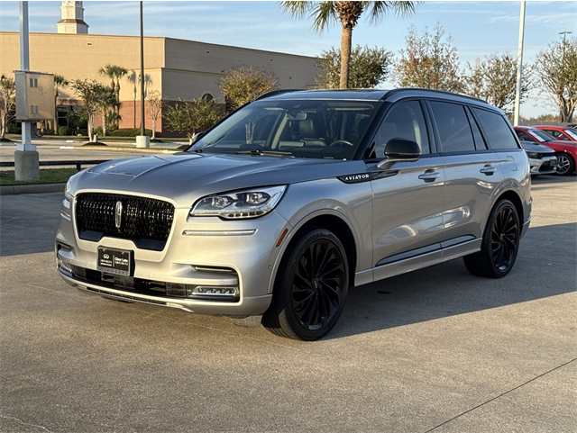 2023 Lincoln Aviator Reserve's photo