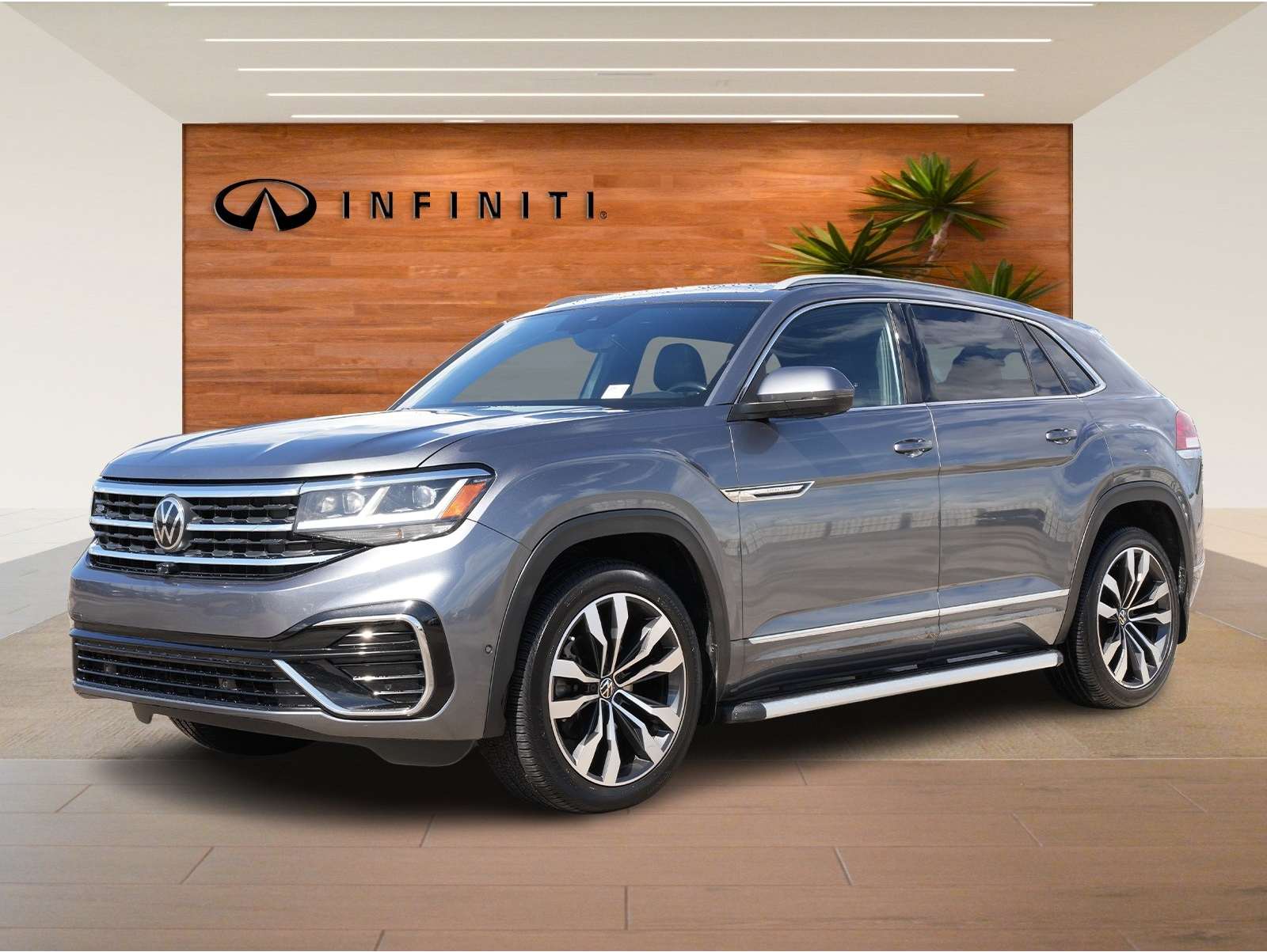 2020 Volkswagen Atlas Cross Sport SEL Premium R-Line's photo