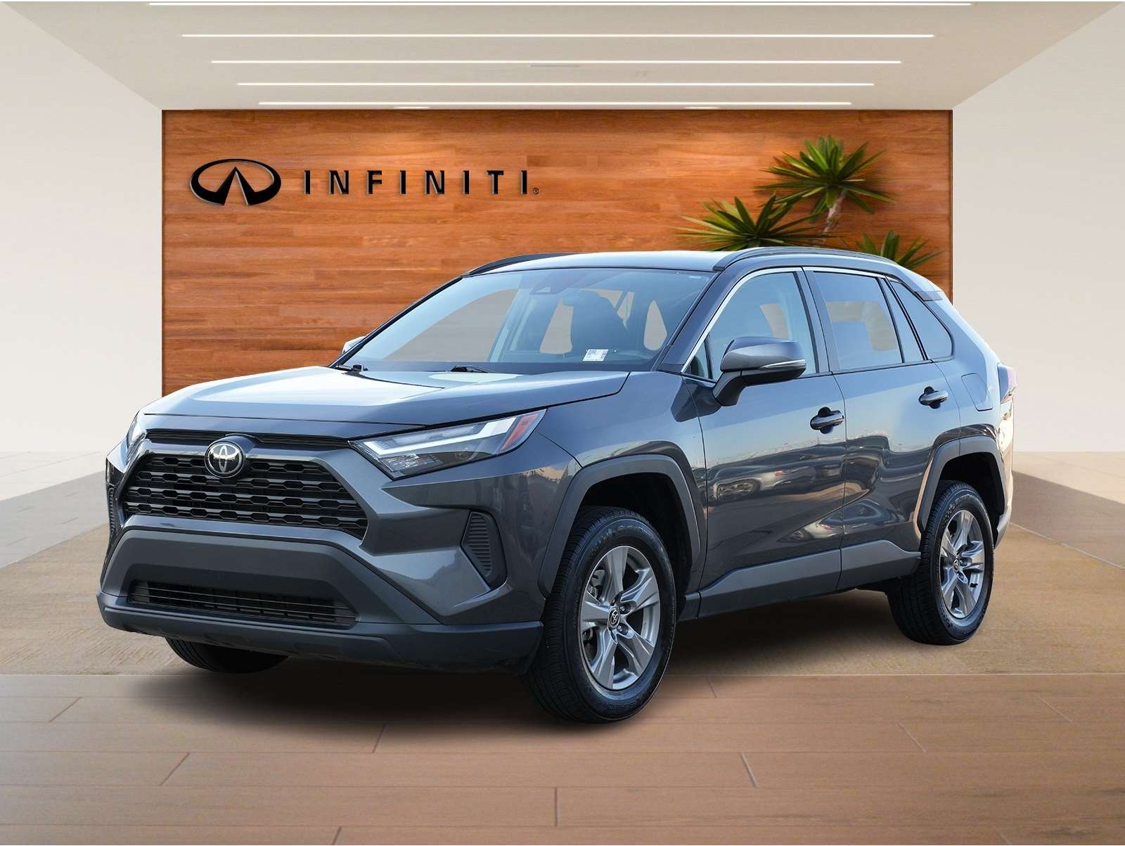 2024 Toyota RAV4 XLE's photo
