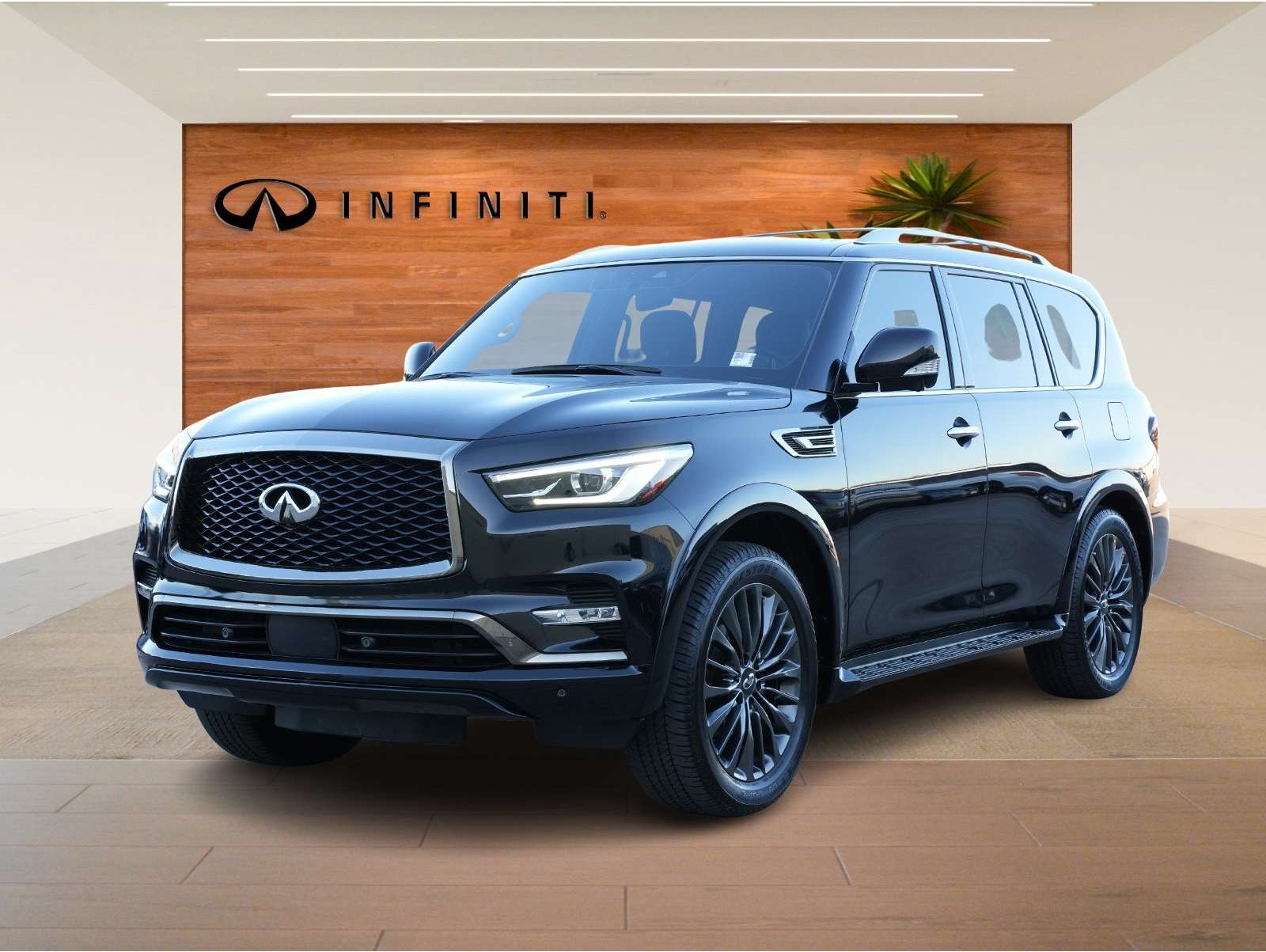 2023 INFINITI QX80 Luxe
