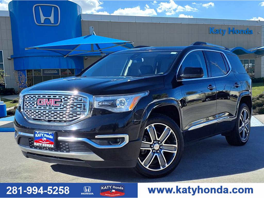 2019 GMC Acadia Denali's photo