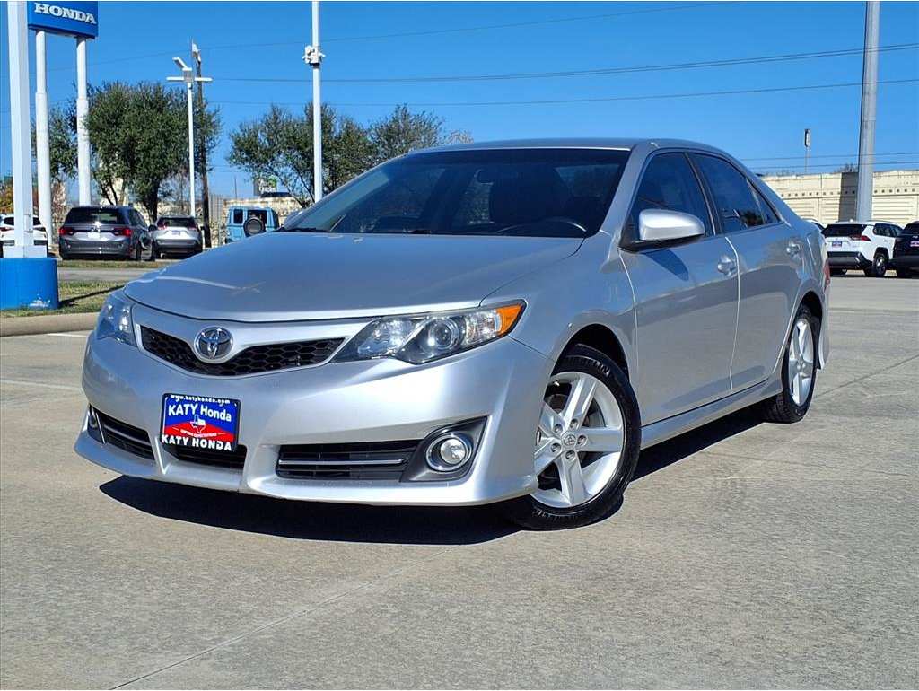 2013 Toyota Camry SE