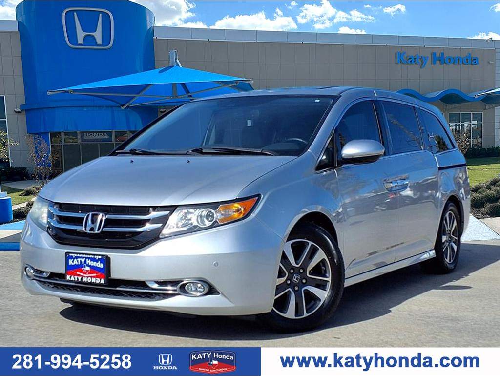 2014 Honda Odyssey Touring's photo