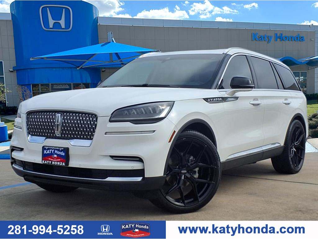 2024 Lincoln Aviator Premiere's photo