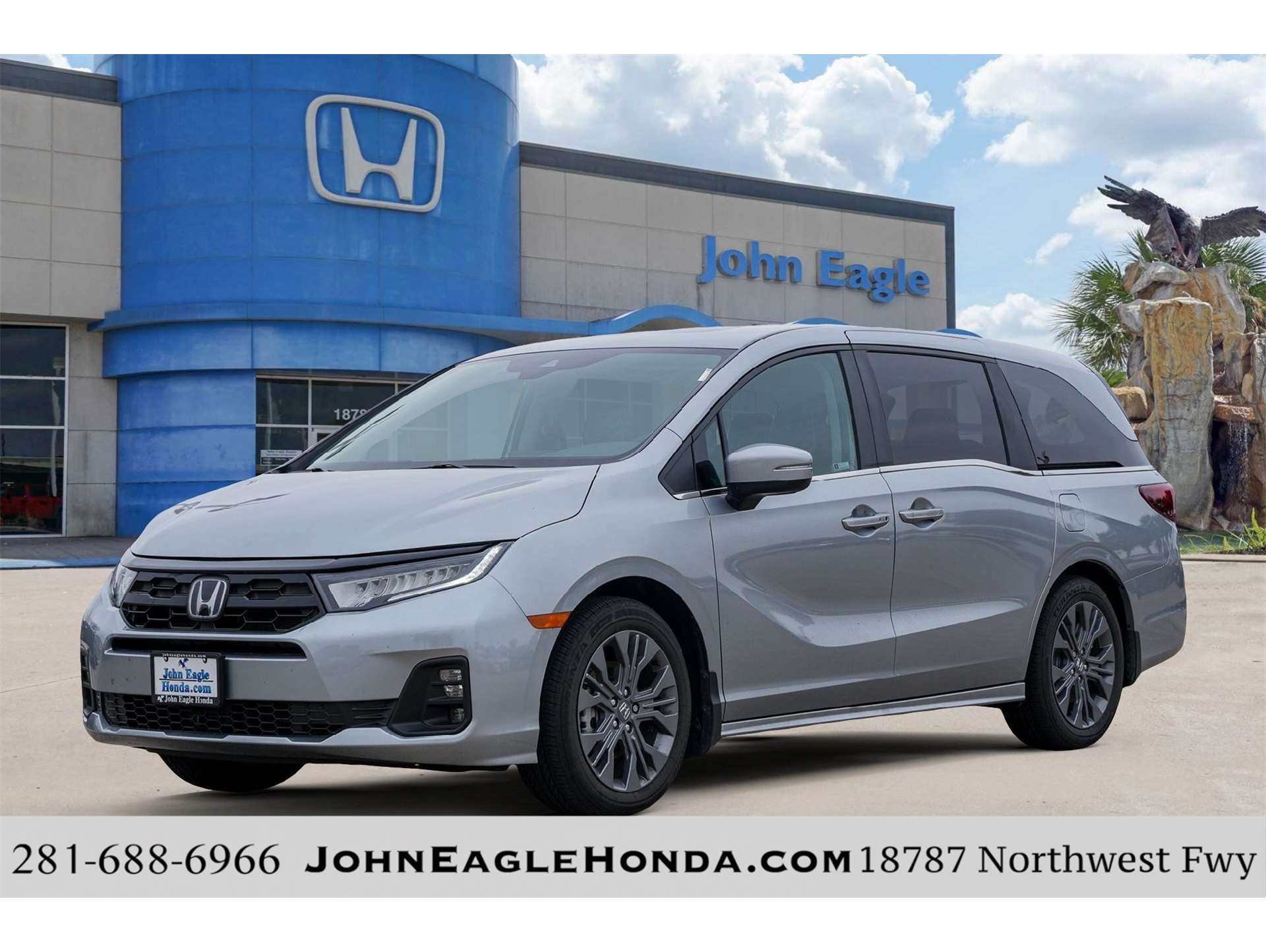 2026 Honda Odyssey Touring's photo