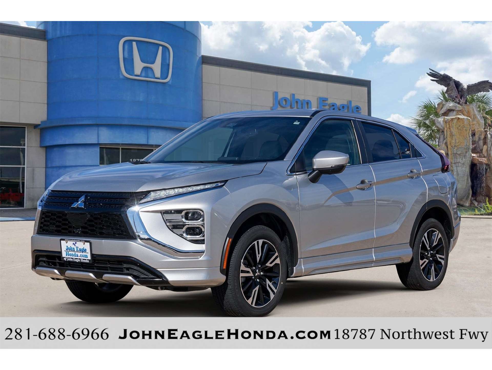 2024 Mitsubishi Eclipse Cross SEL's photo