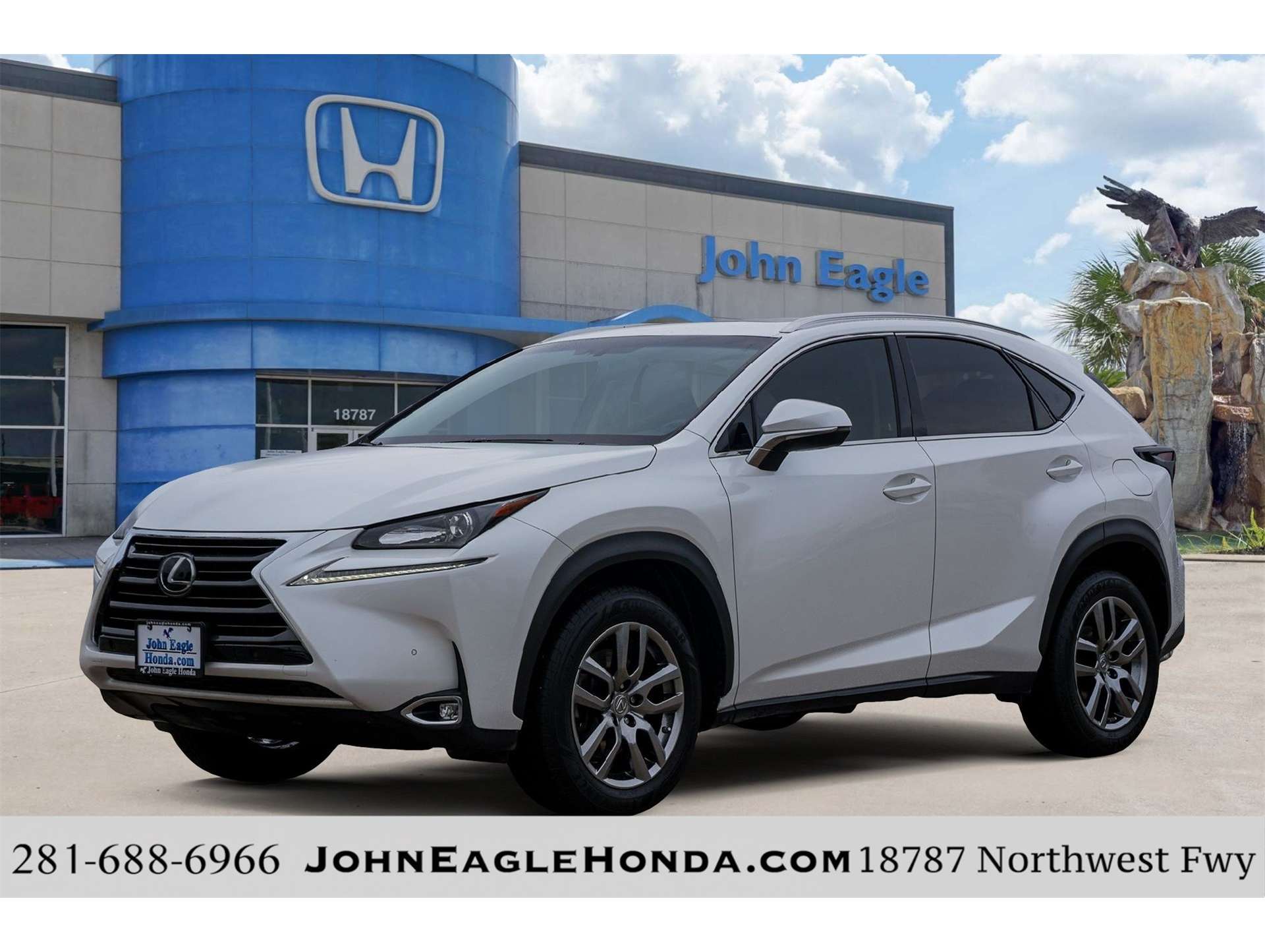 2016 Lexus NX 200t's photo