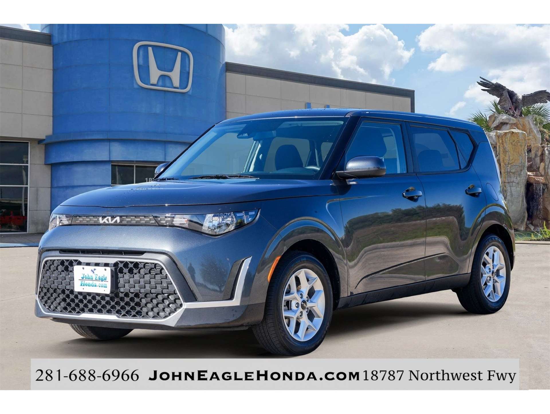 2024 Kia Soul LX's photo