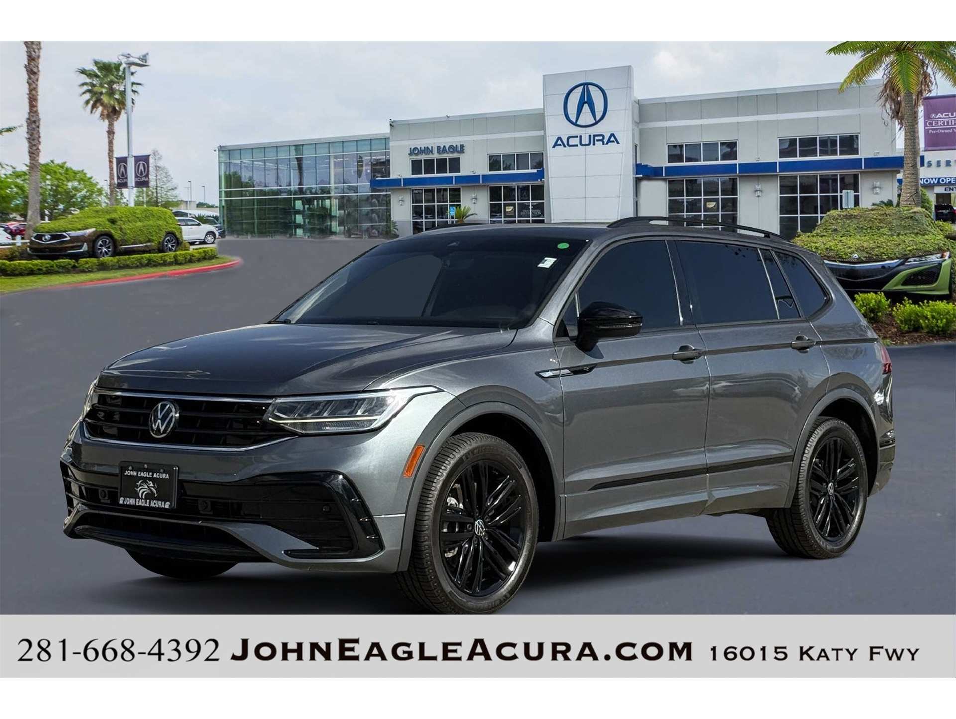 2022 Volkswagen Tiguan SE R-LINE BLACK's photo