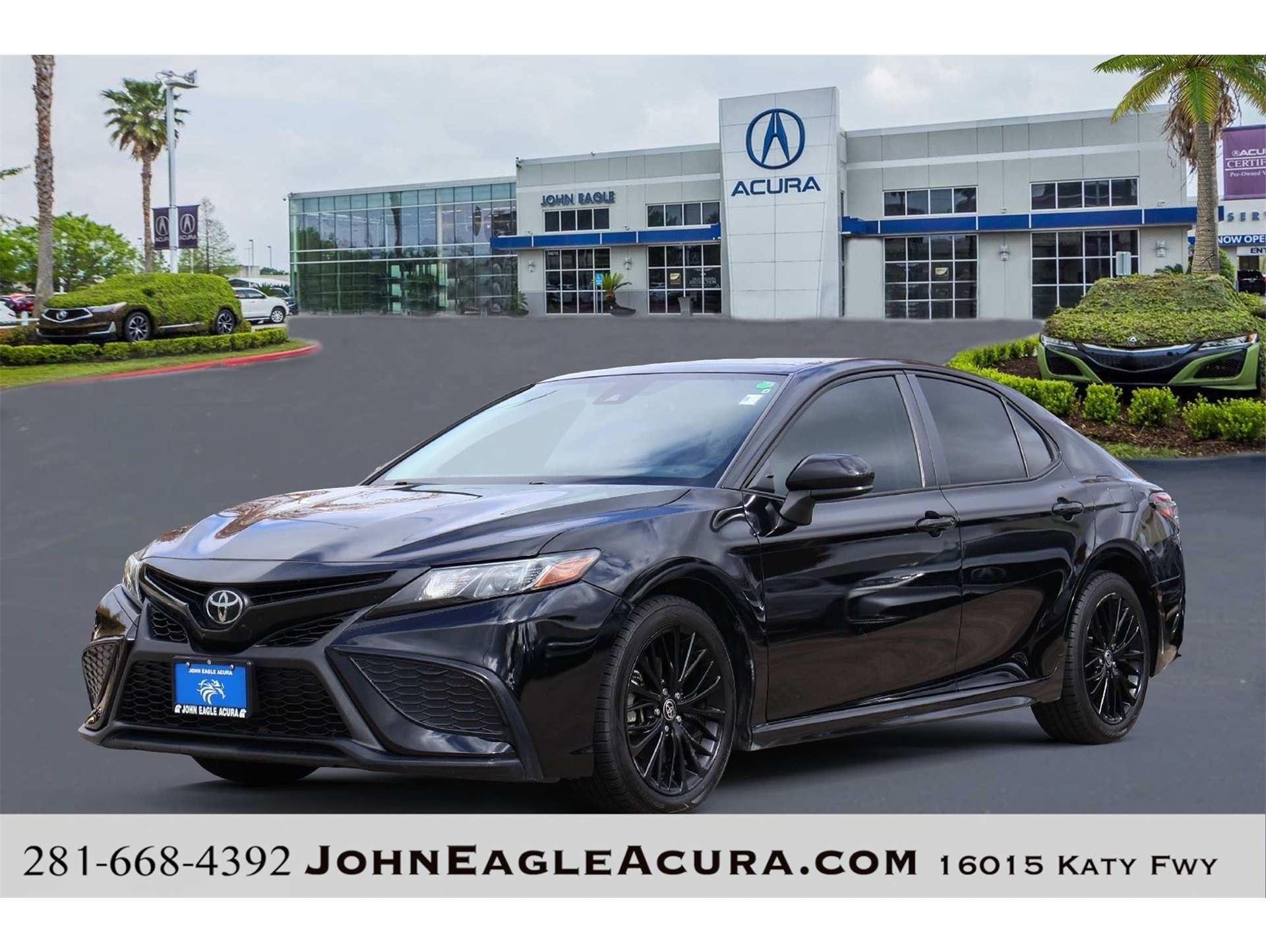 2021 Toyota Camry SE Nightshade's photo