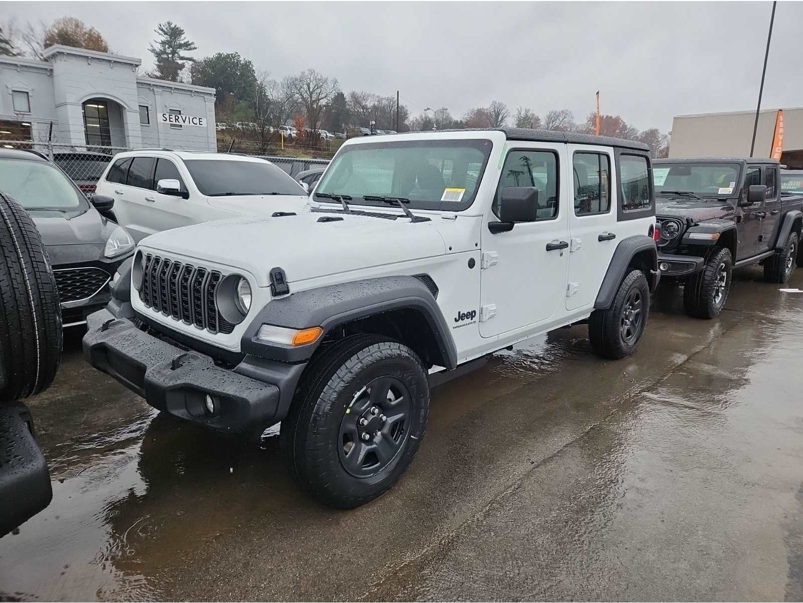 2026 Jeep Wrangler 4-Door Sport's photo