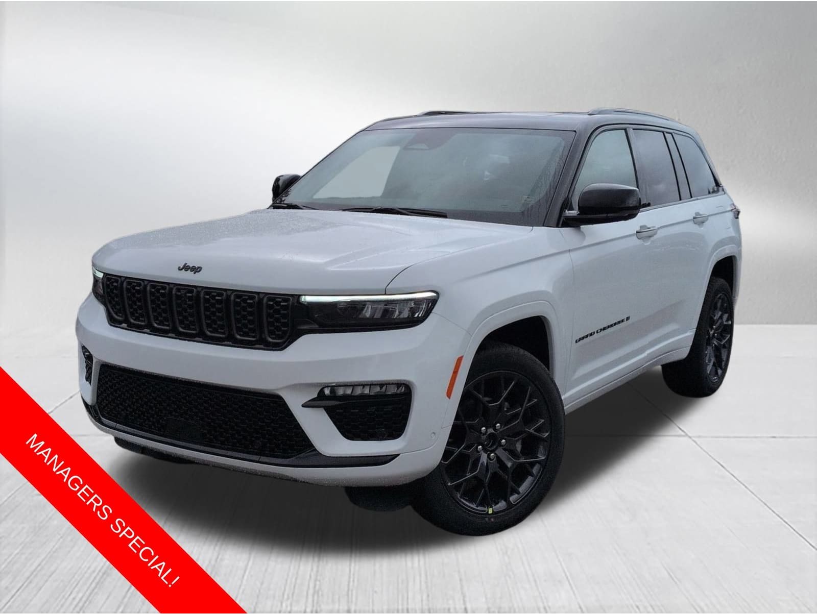 2025 Jeep Grand Cherokee Summit's photo