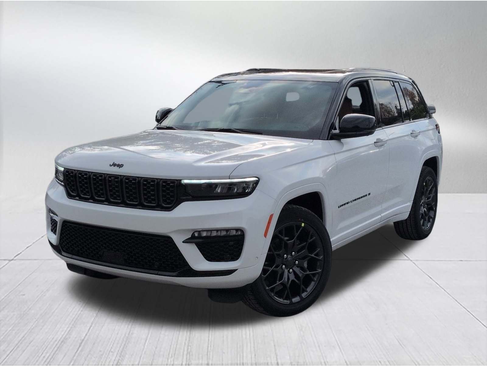 2025 Jeep Grand Cherokee Summit's photo