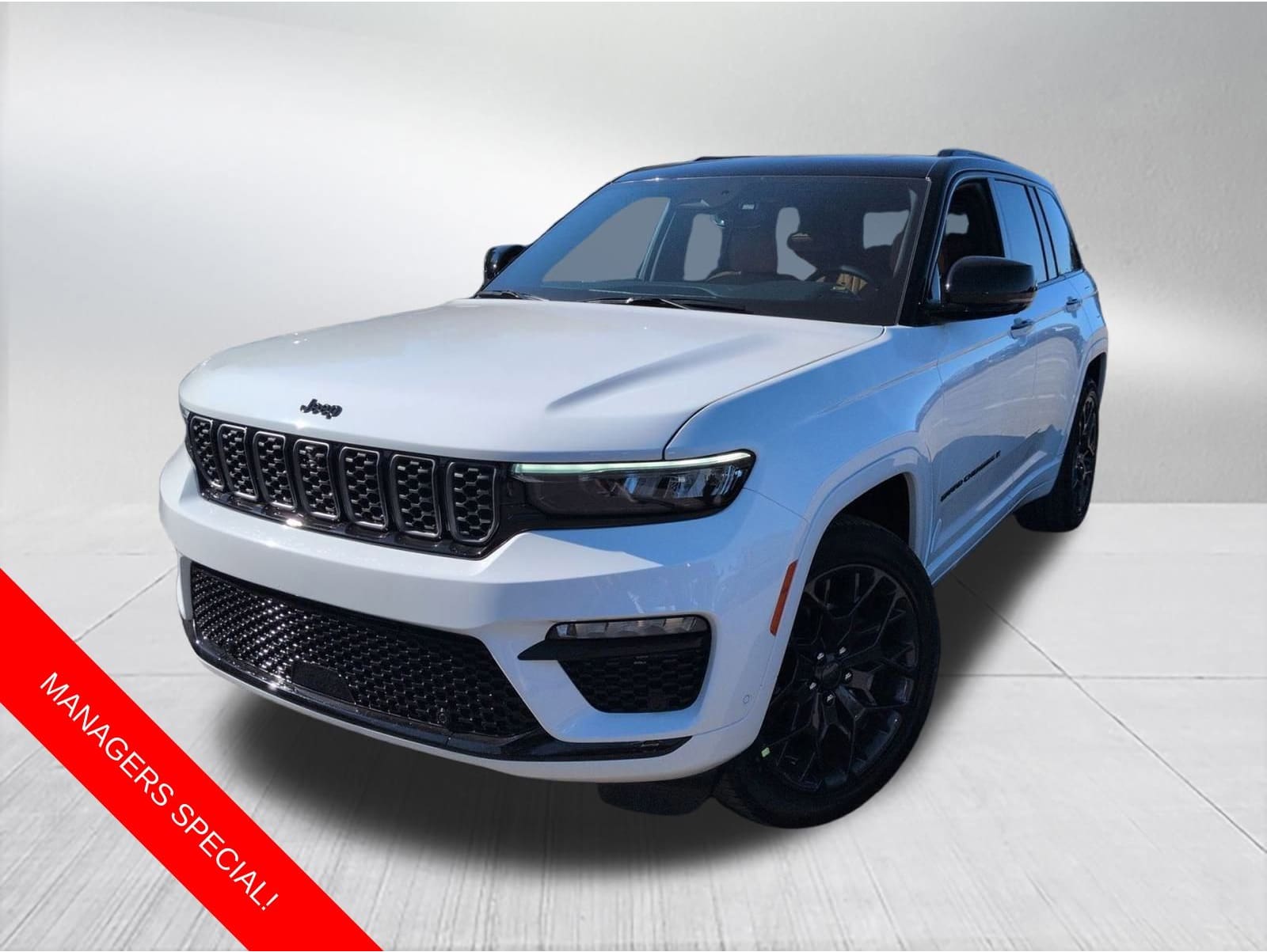 2025 Jeep Grand Cherokee Summit's photo