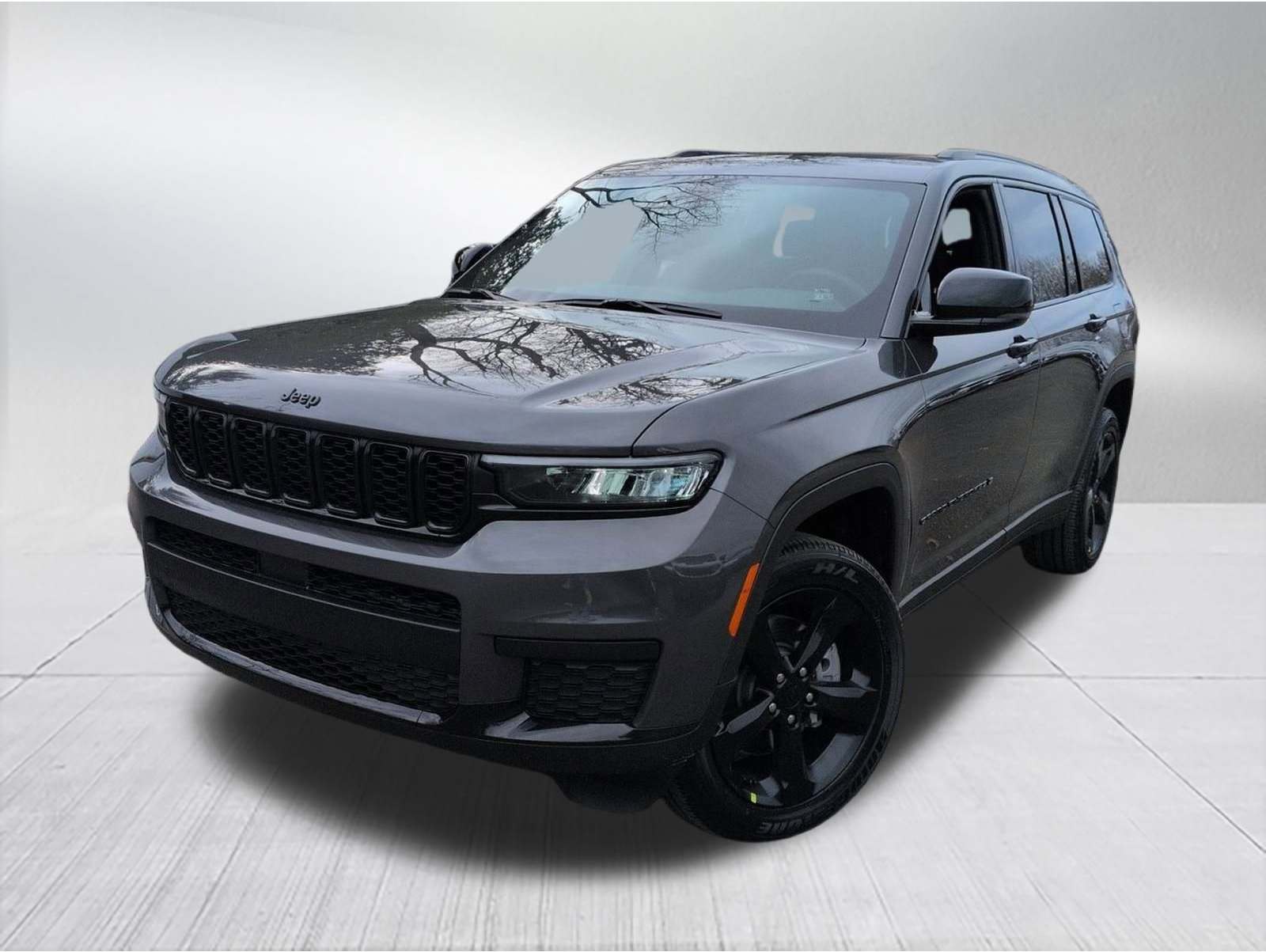 2025 Jeep Grand Cherokee L Altitude's photo