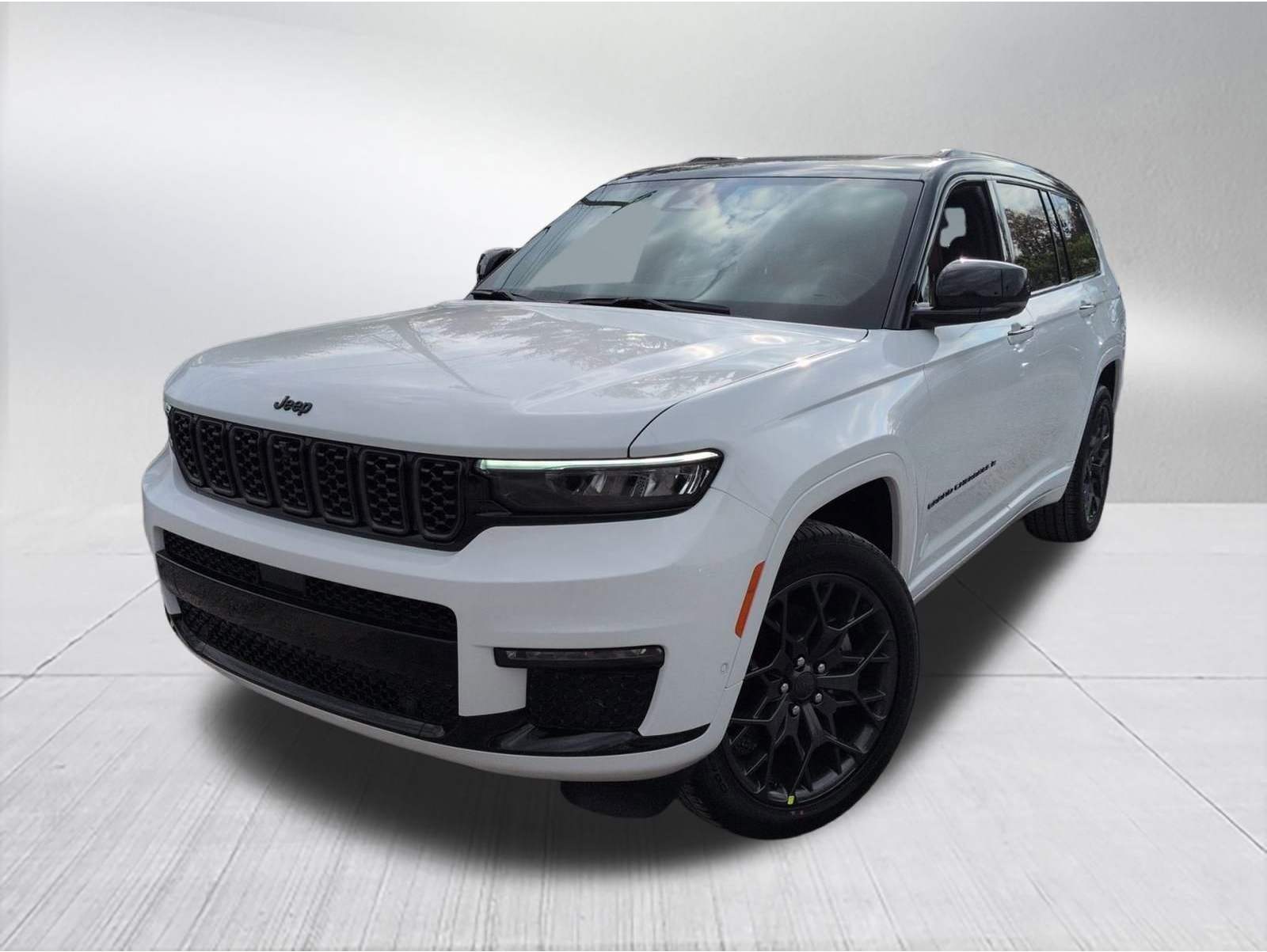 2025 Jeep Grand Cherokee L Summit's photo