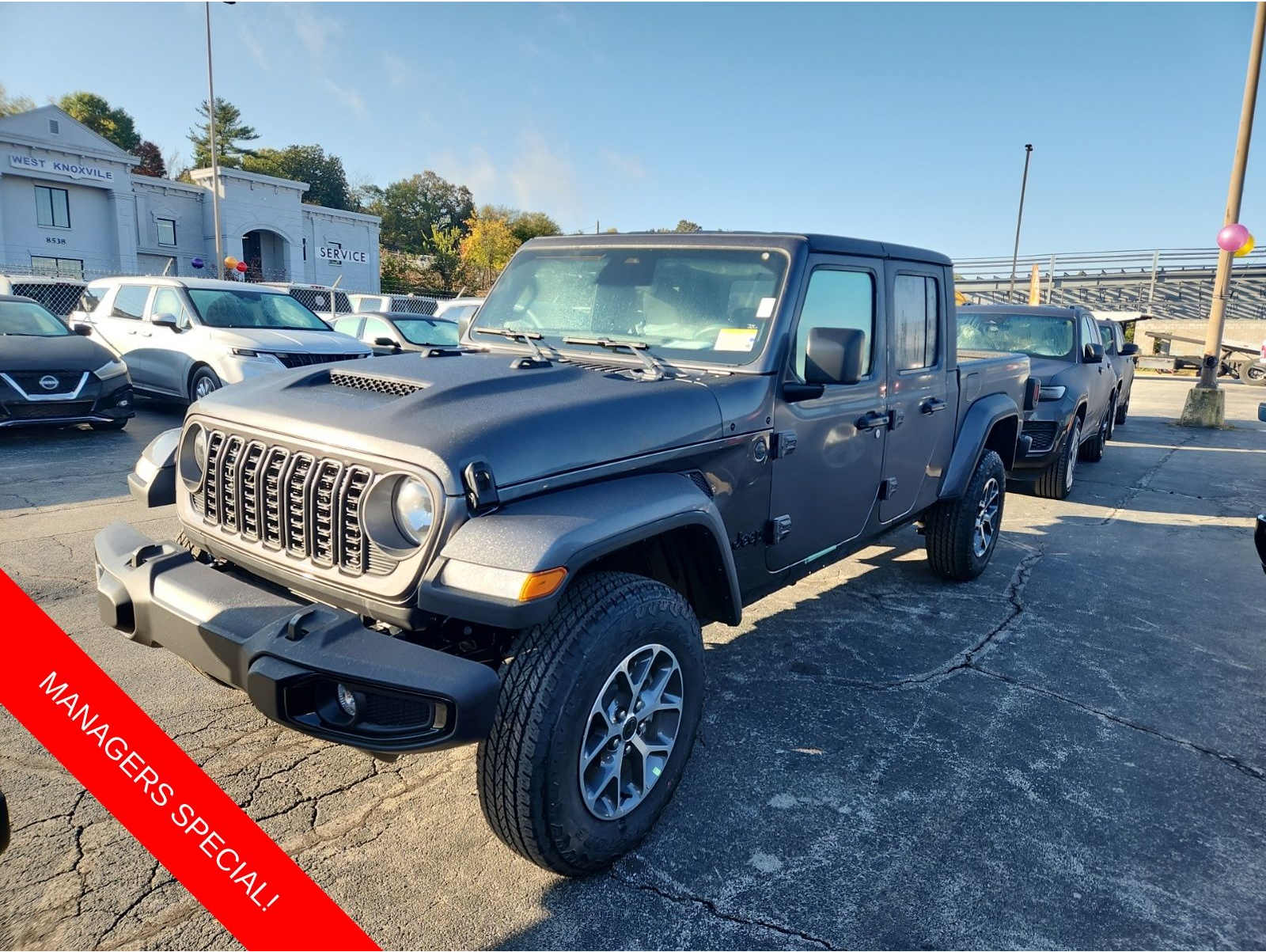 2026 Jeep Gladiator Sport S's photo