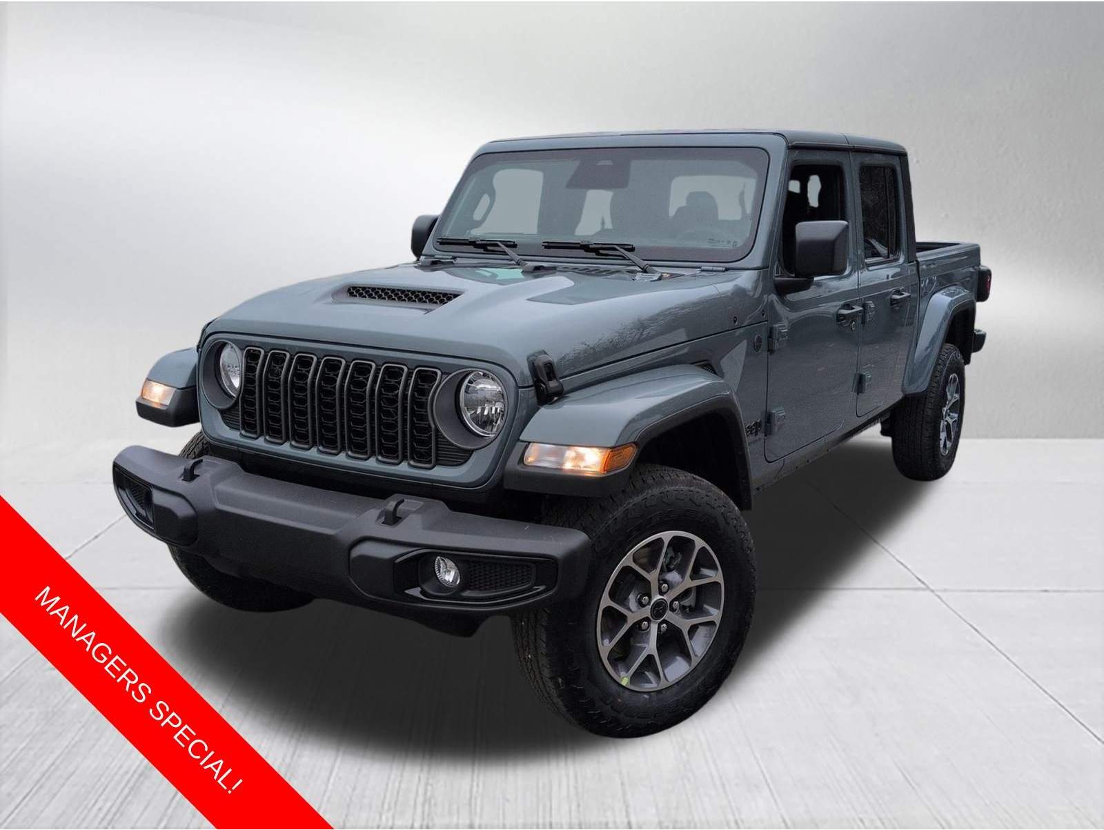 2026 Jeep Gladiator Sport S's photo