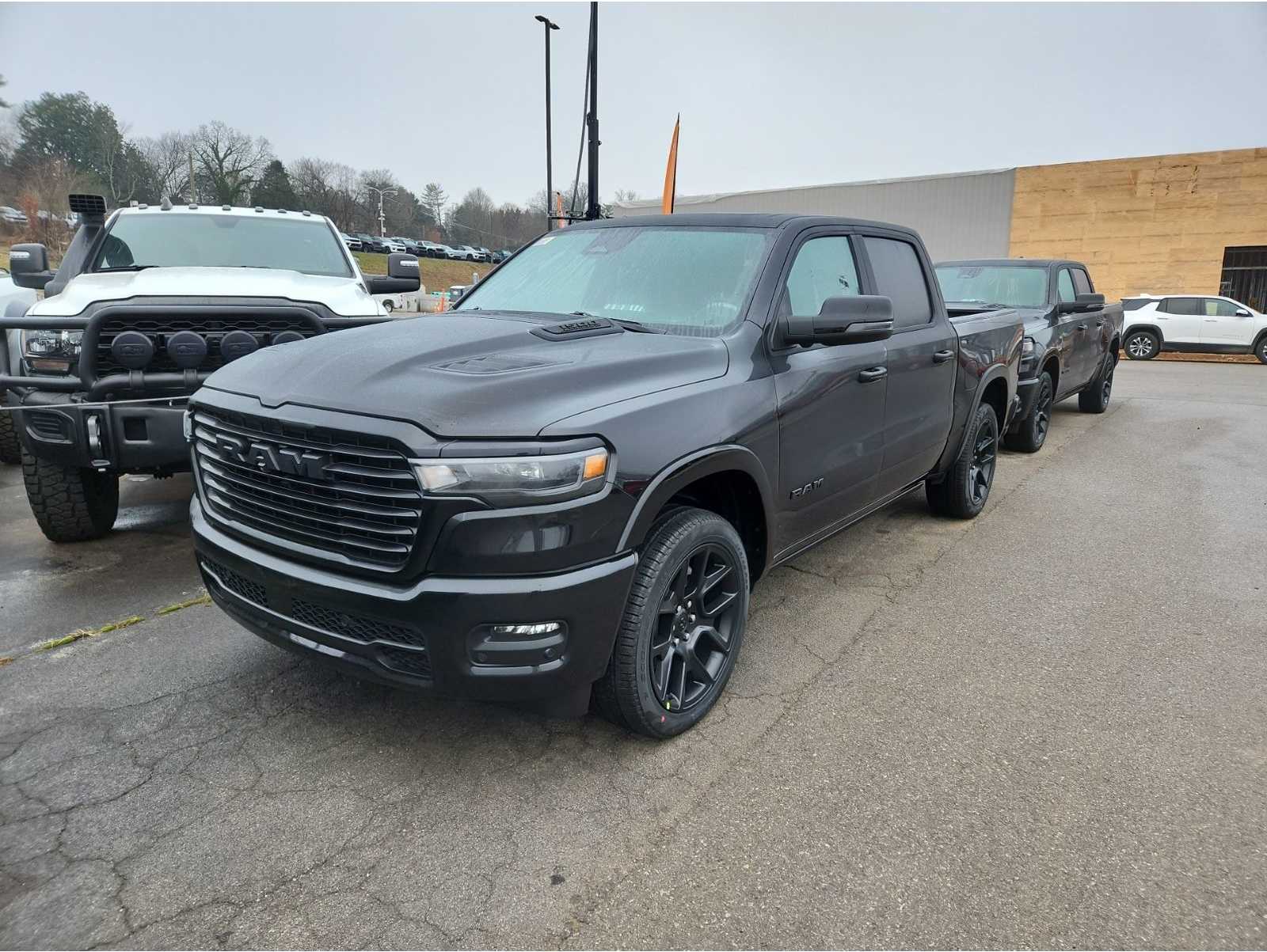 2026 RAM Ram 1500 Pickup Laramie's photo