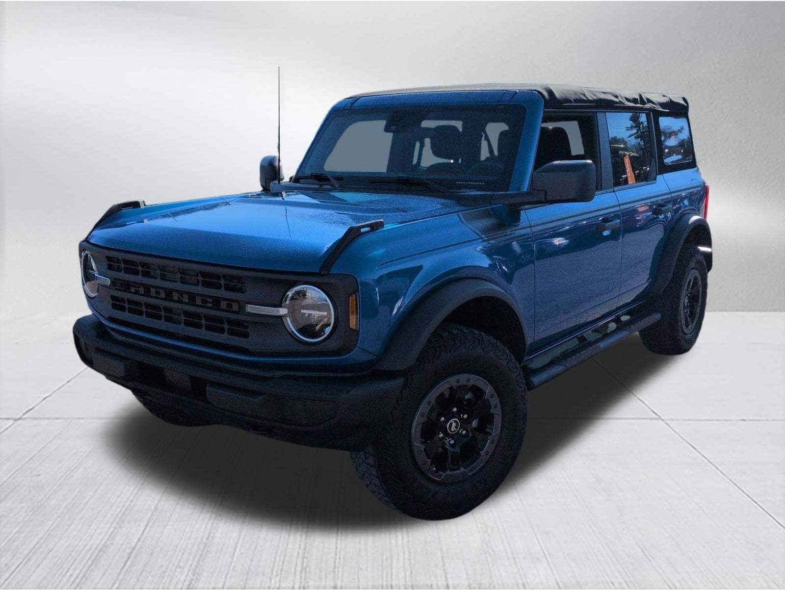 2022 Ford Bronco 4-Door Base