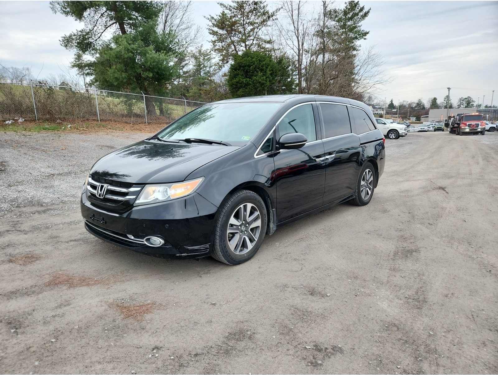 2016 Honda Odyssey Touring Elite's photo