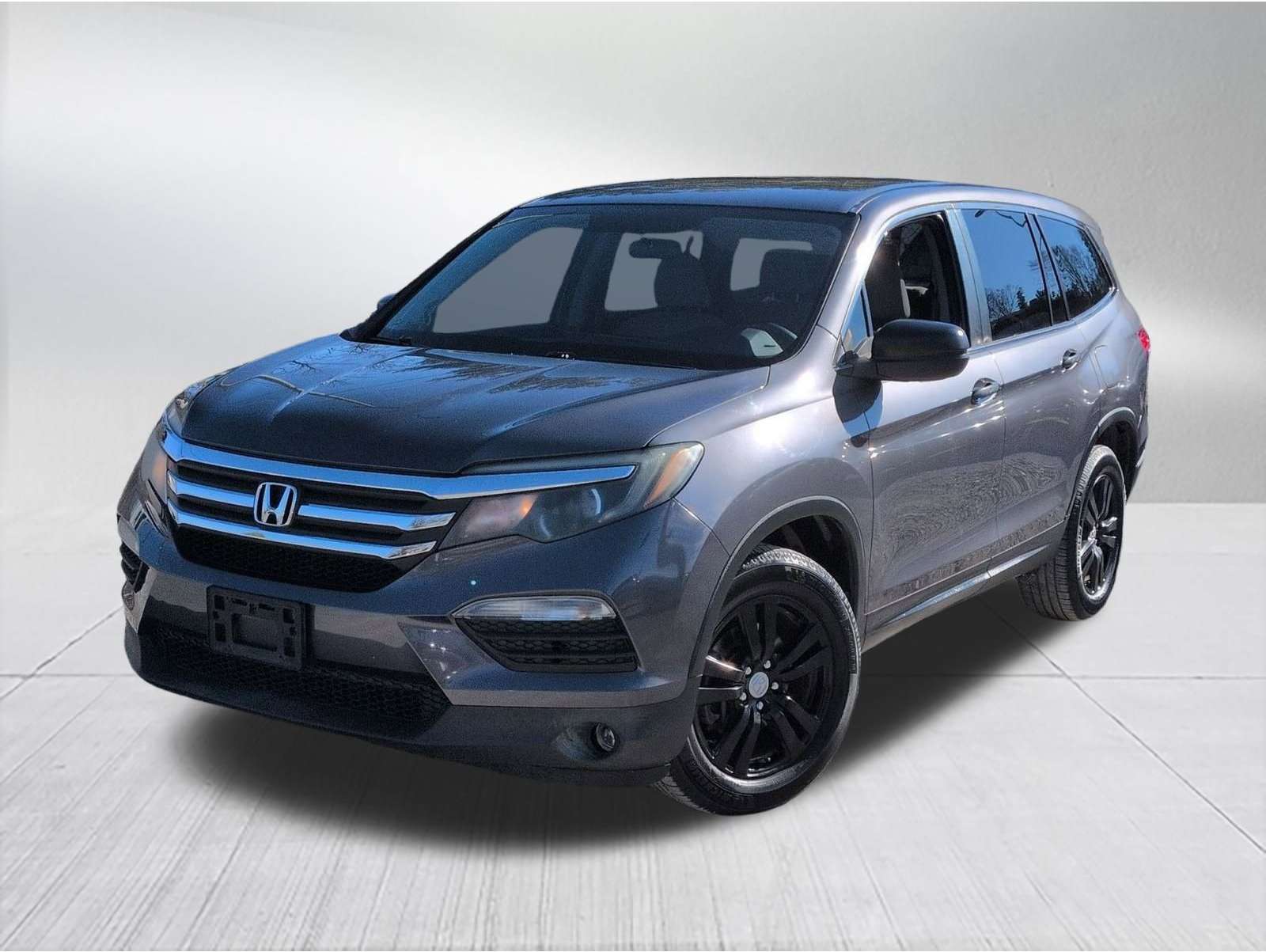 2018 Honda Pilot LX's photo
