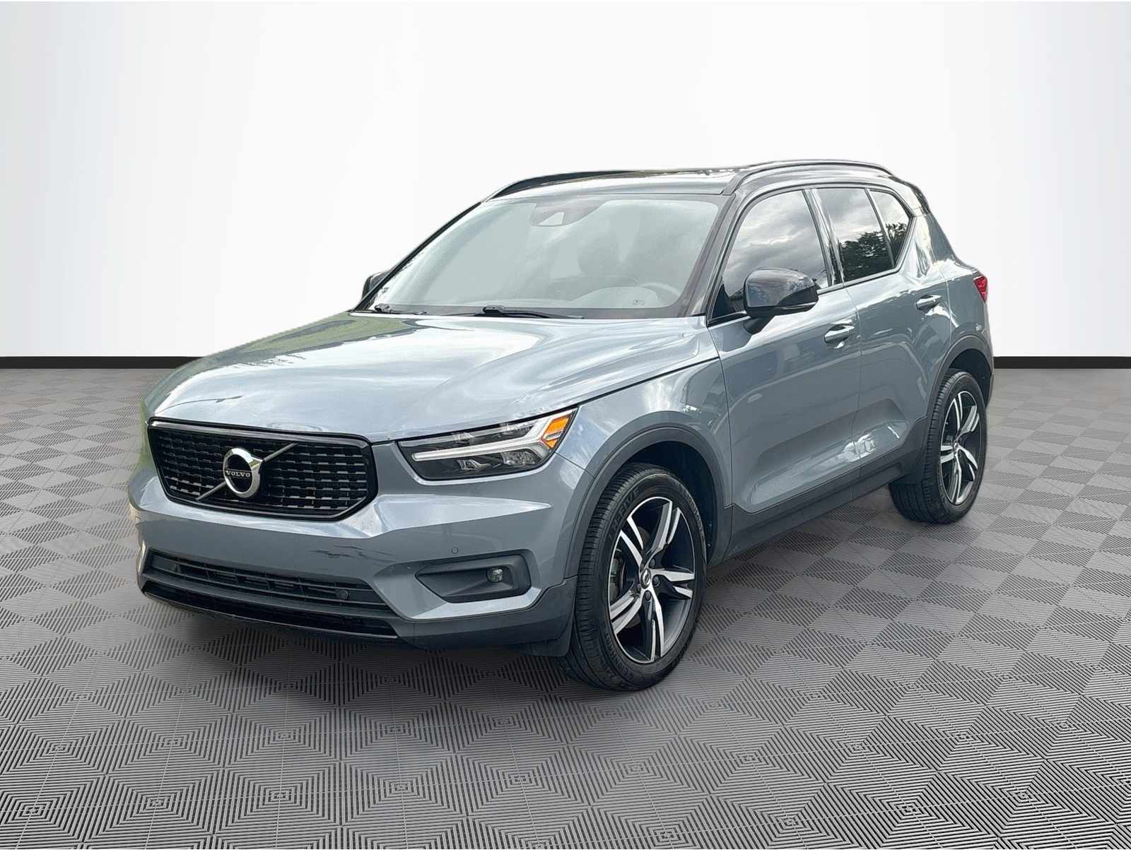 2021 Volvo XC40 R-Design