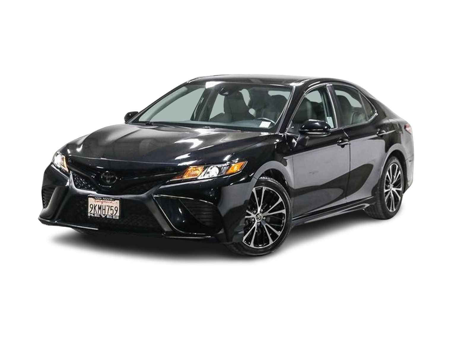 2020 Toyota Camry SE -
                Van Nuys, CA